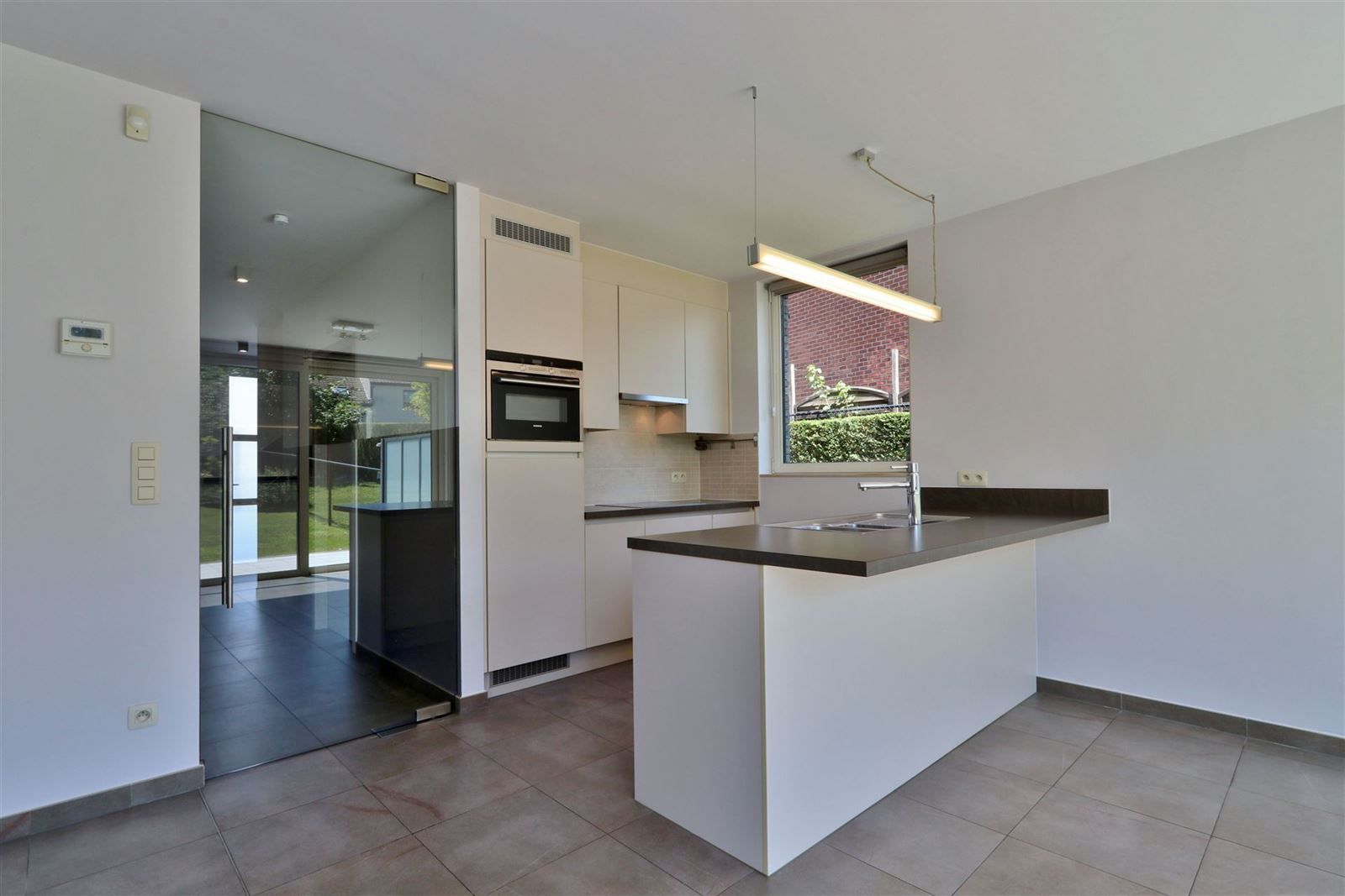 Woning te Lot foto 11