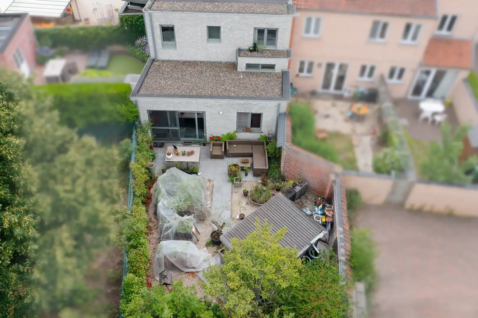 APPARTEMENT OP LIJFRENTE MET TUIN EN GARAGE IN HARTJE HEUSDENDORP foto 2