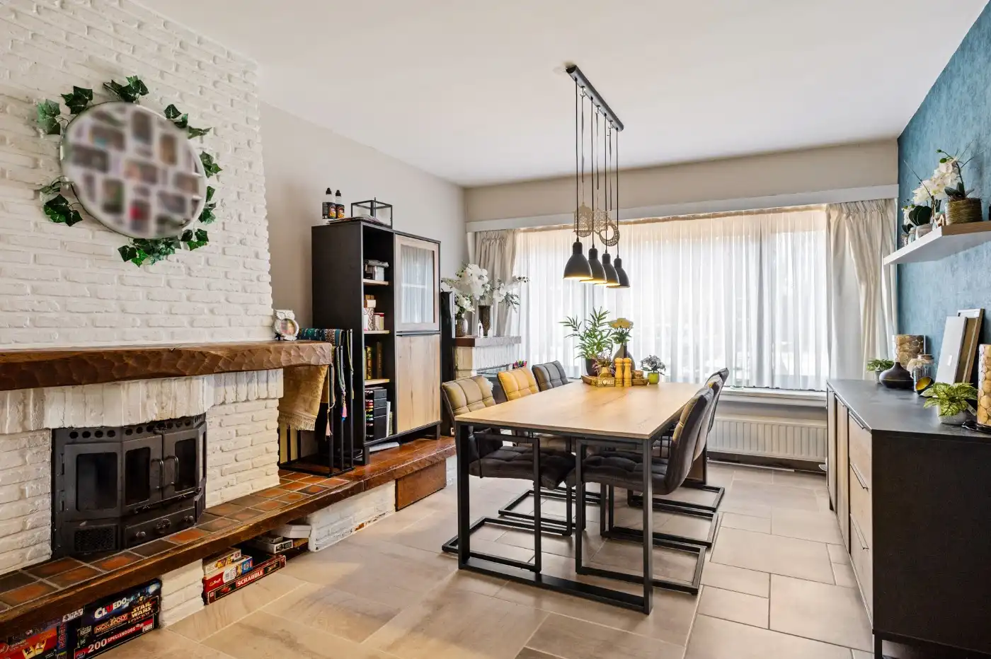 Ruime, instapklare gezinswoning met 4 slpk. en tuin in Ekeren foto 4