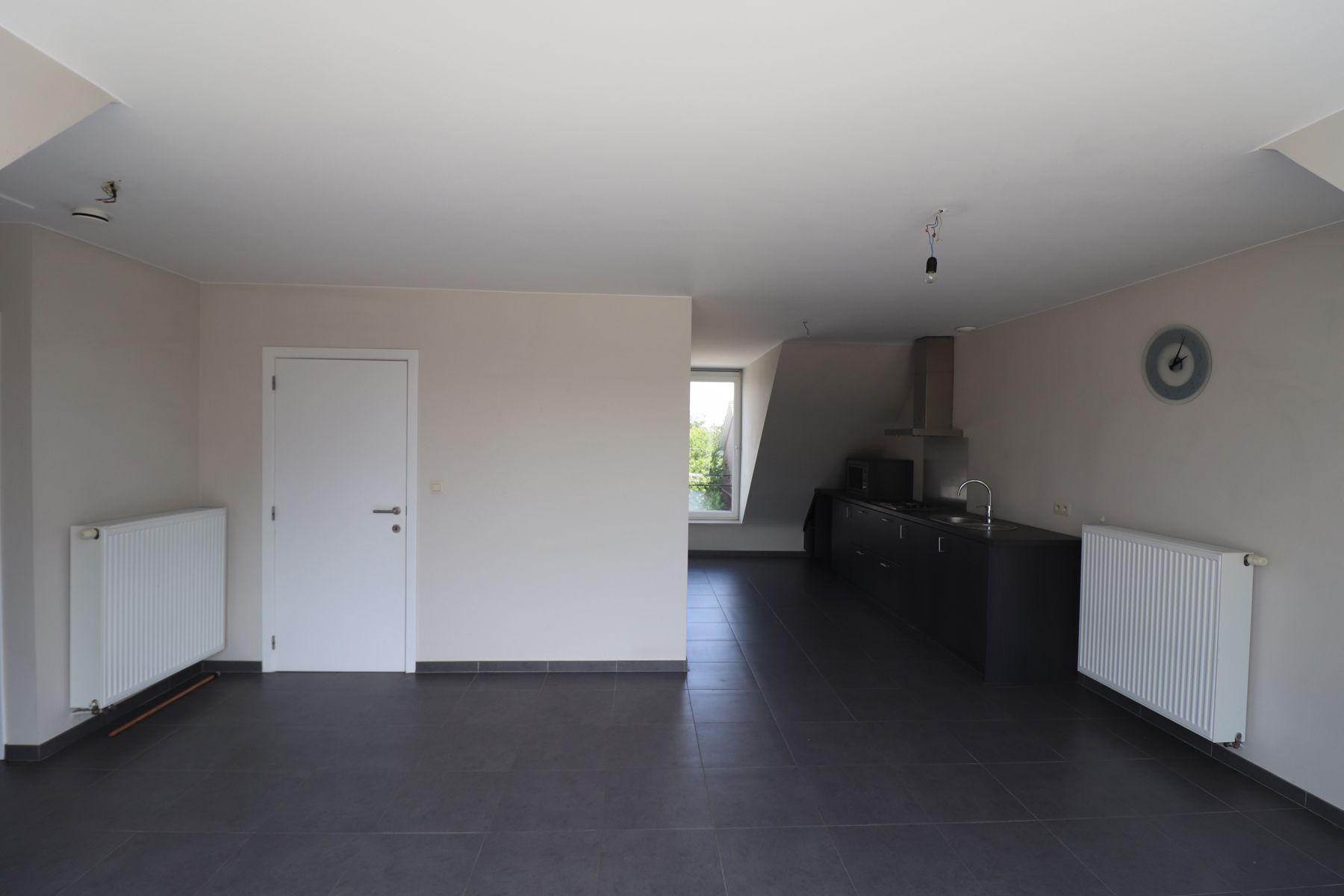 Dakappartement met 1 slaapkamer, terras en garage.  foto 3