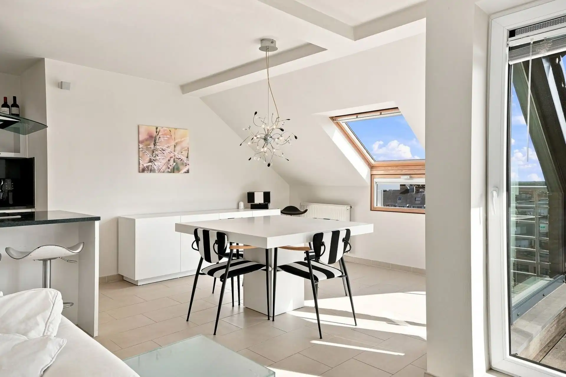 LUXUEUS  /  ZONNIG  foto 11