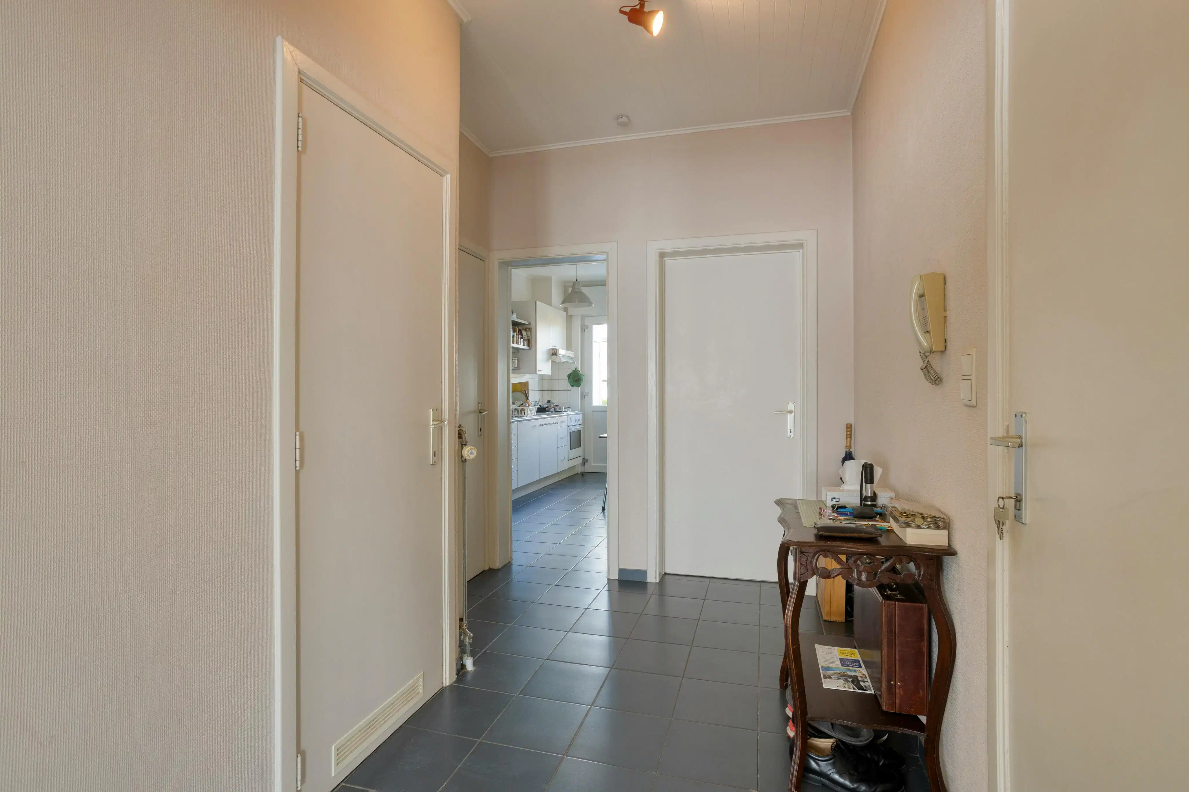 Ruime Woning ingedeeld als drie appartementen in Strombeek-Bever foto 13