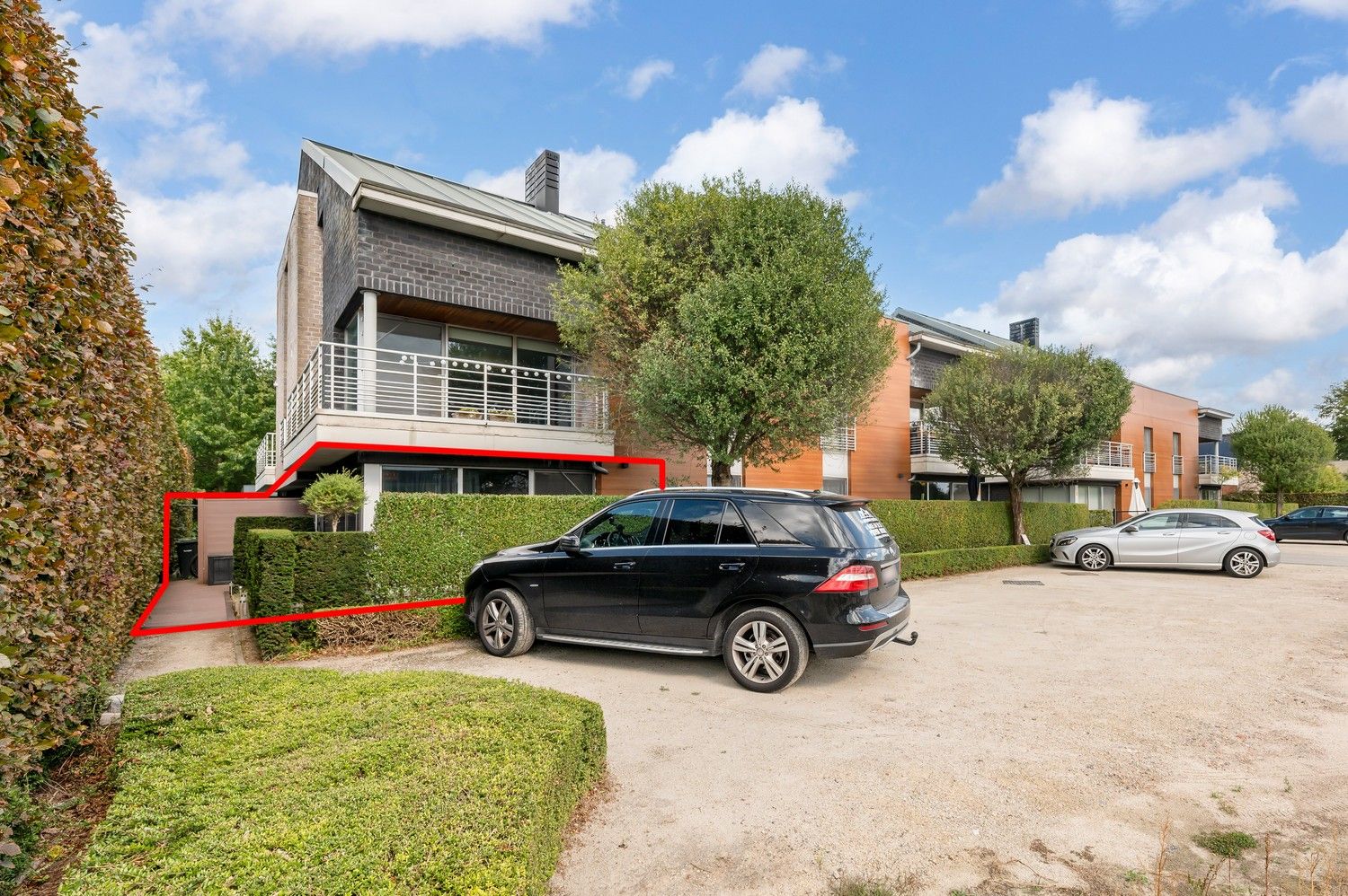 INSTAPKLAAR GELIJKVLOERS APPARTEMENT I EPC = B I PUTTE foto {{pictureIndex}}