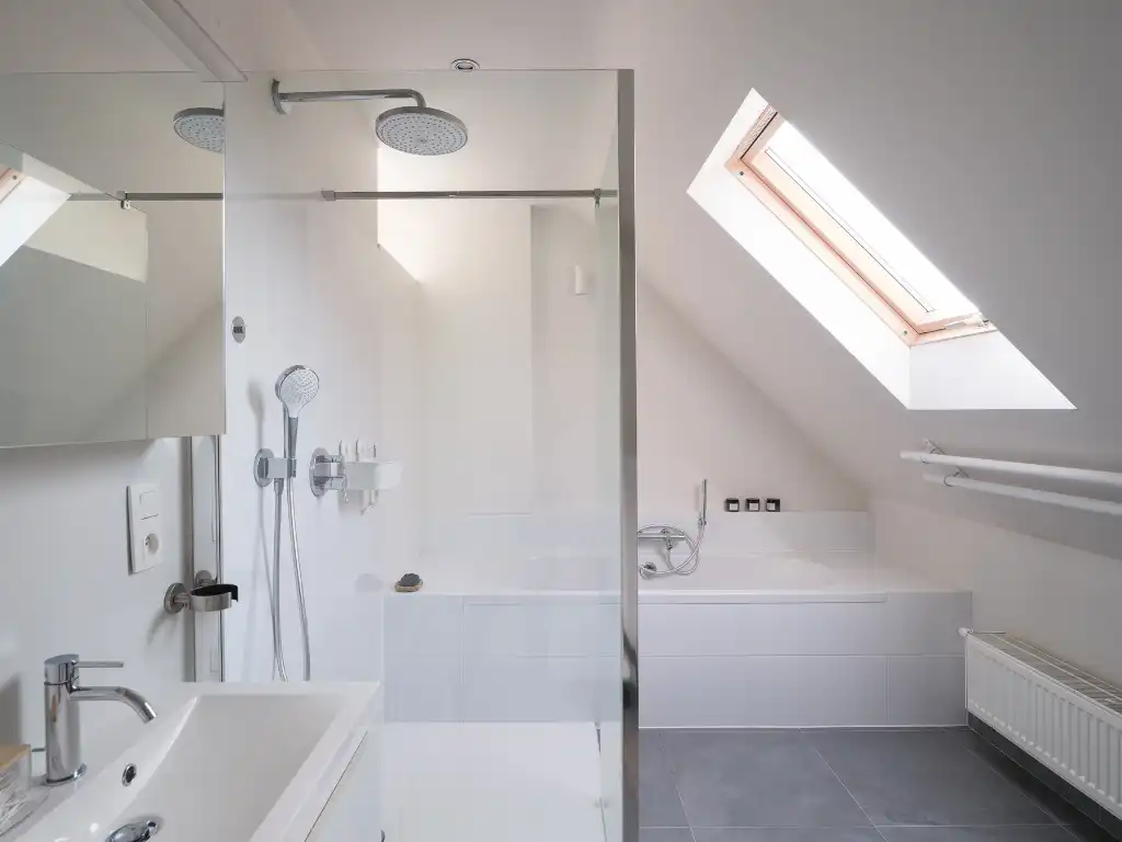 Sint-Denijs-Westrem - Vrijstaande woning met aangename tuin en achtergelegen ‘poolhouse’ in een rustig gelegen wijk. foto 13