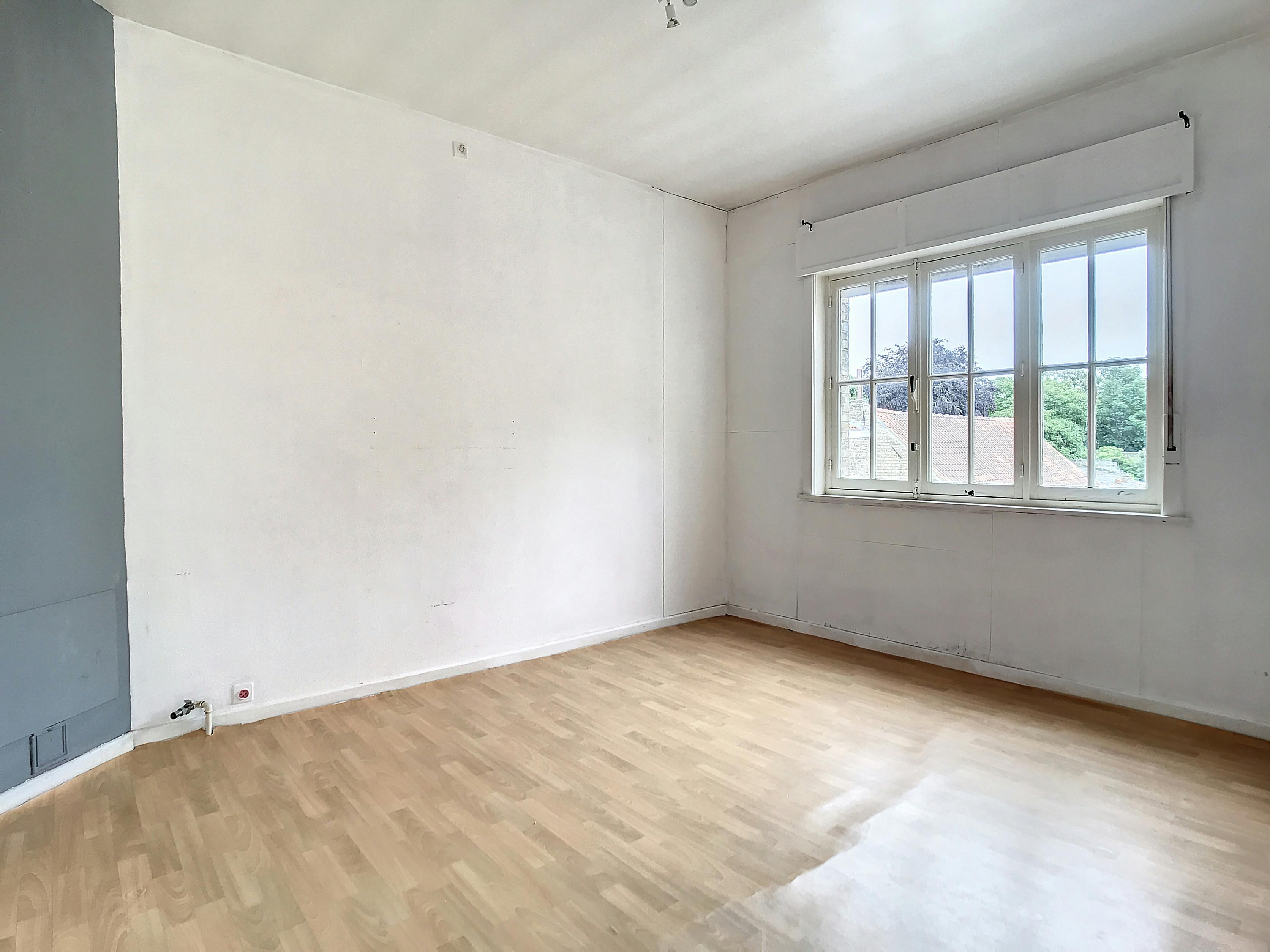 Totaal te renoveren huis vlakbij het centrum in De Panne foto 11
