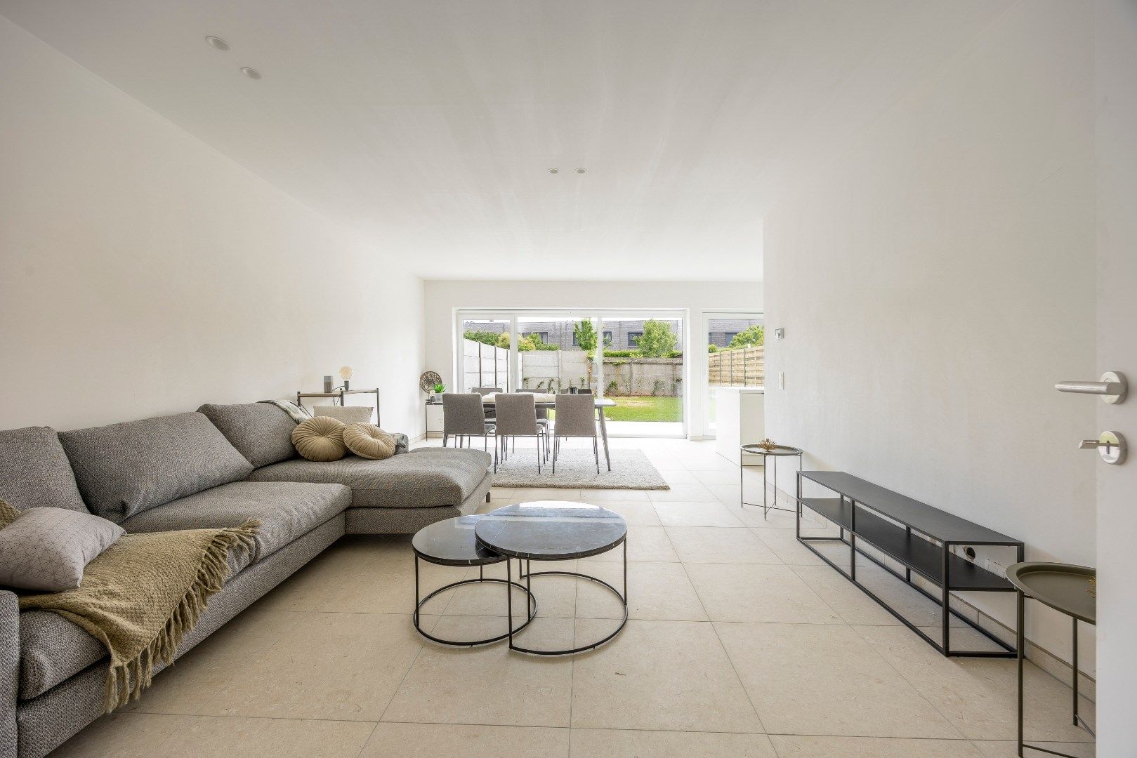 Ruime  nieuwbouwwoning met 3 slaapkamers, tuin, terras en inpandige garage in Avelgem. foto 6