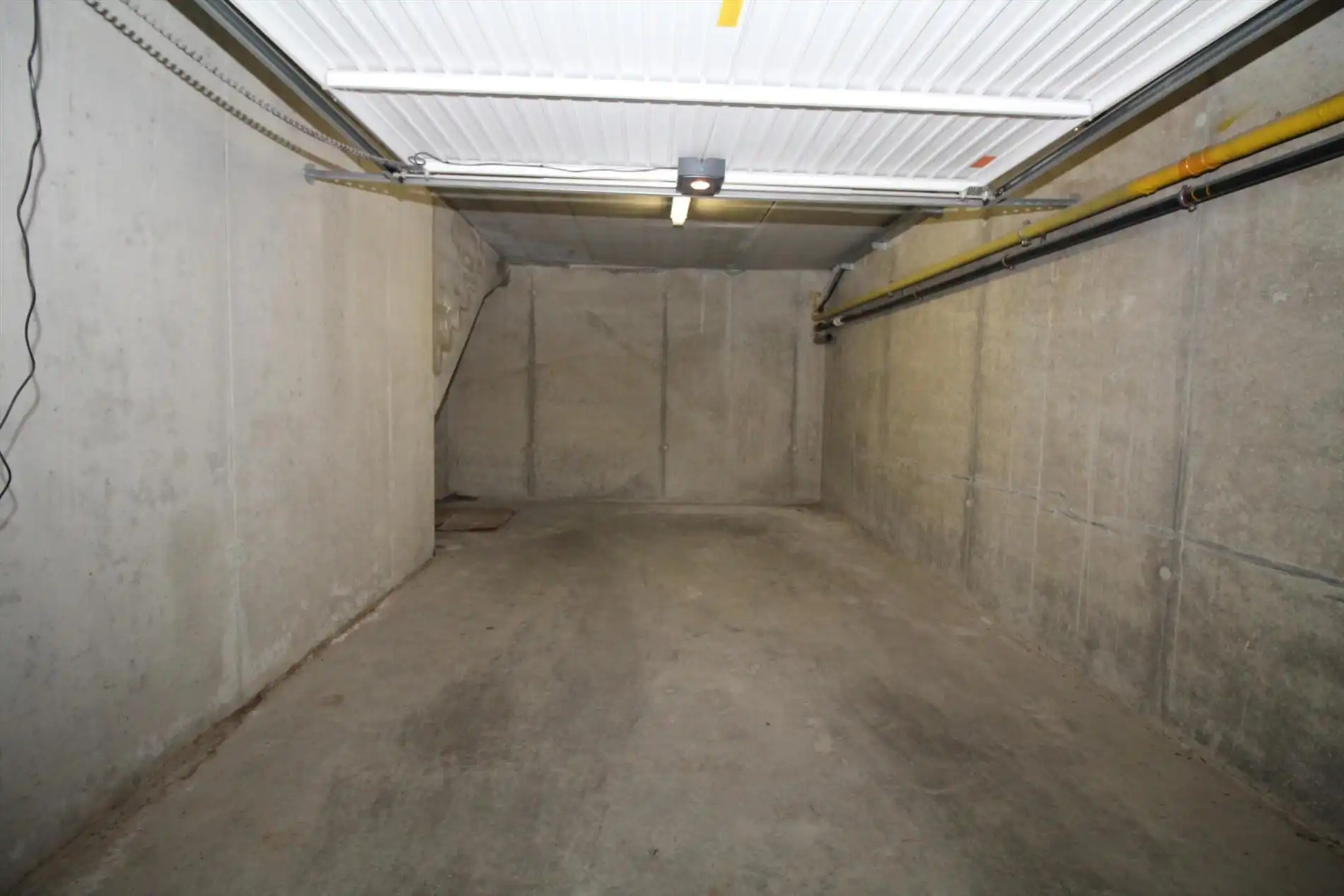 RES. SAPHIR - GARAGEBOX - ELIZABETLAAN - ZOUTE foto 3