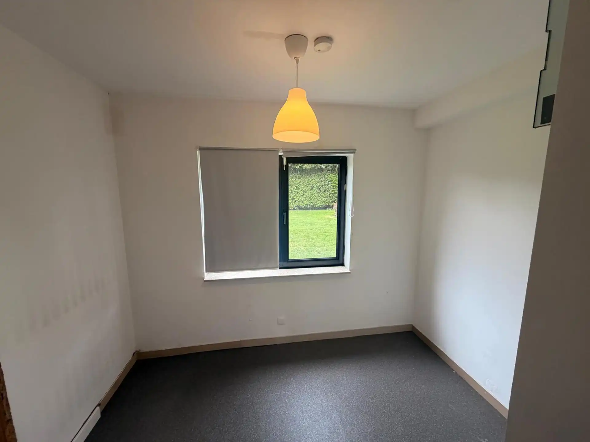 Gelijkvloers kantoor 104 m² te huur in Merksem   foto 5