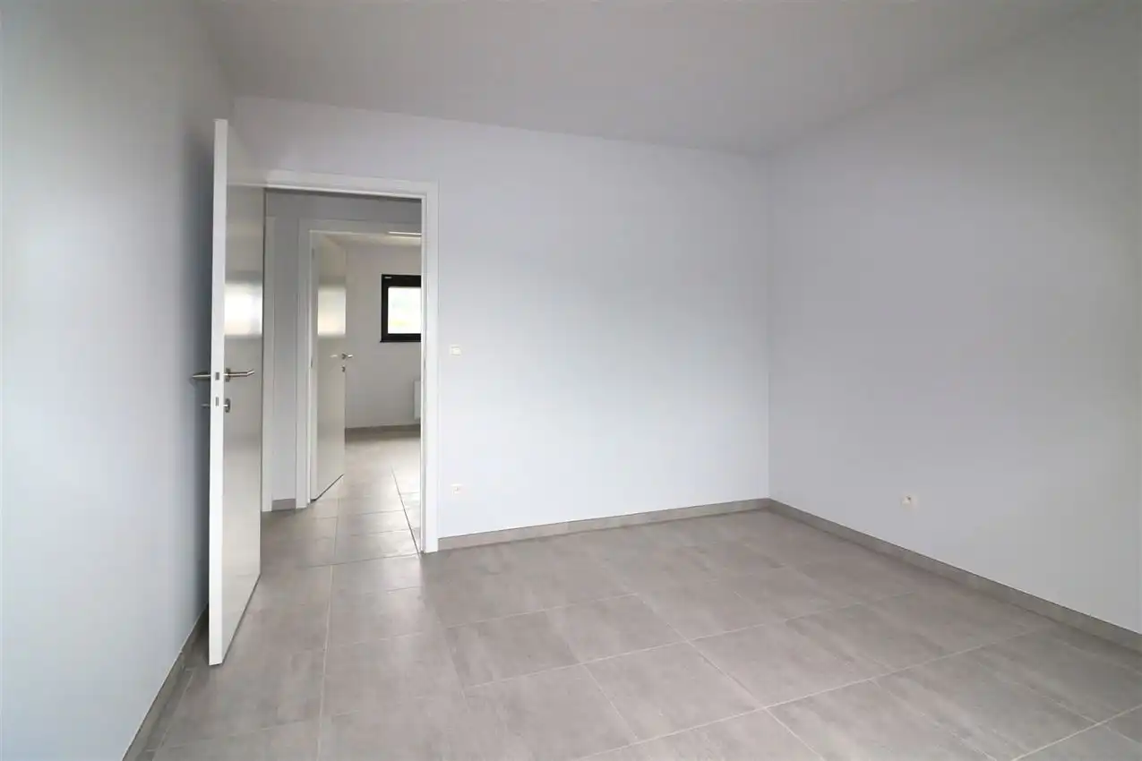 Niewbouwwoning met 3 slpk, tuin, gunstige ligging foto 20