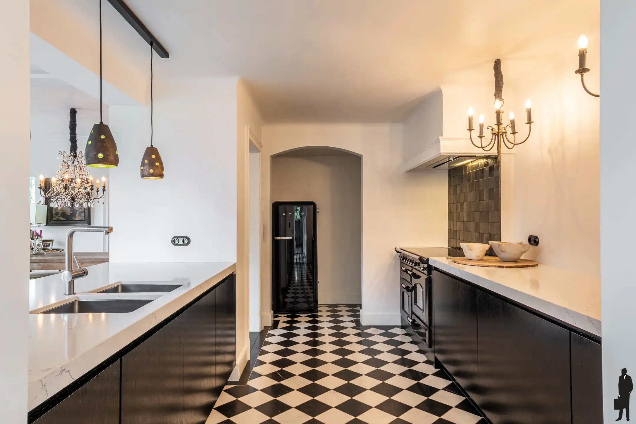 Karakteristieke, luxueuze woning op top locatie te Hoogstraten. foto 17