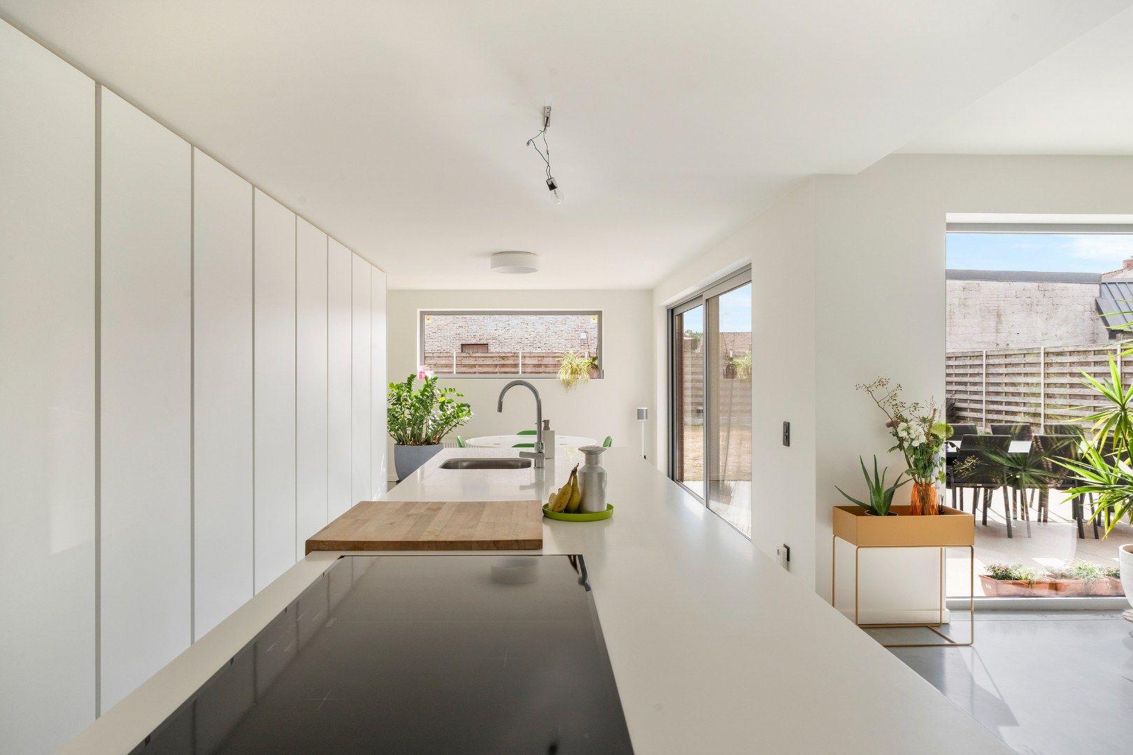 ENERGIEZUINIGE RUIME WONING OP 450M² MET 3 SLPKS, GROTE GARAGE (58M²) EN TUIN foto 9