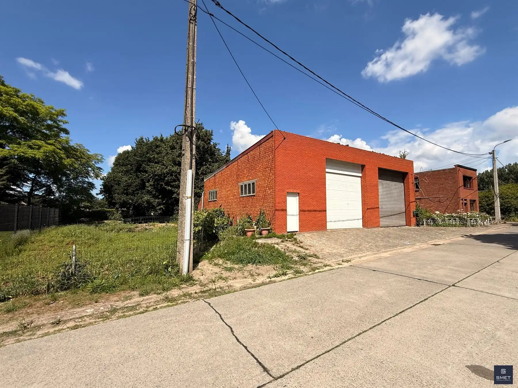 TE RENOVEREN WONING MET RUIME LOODS foto 4