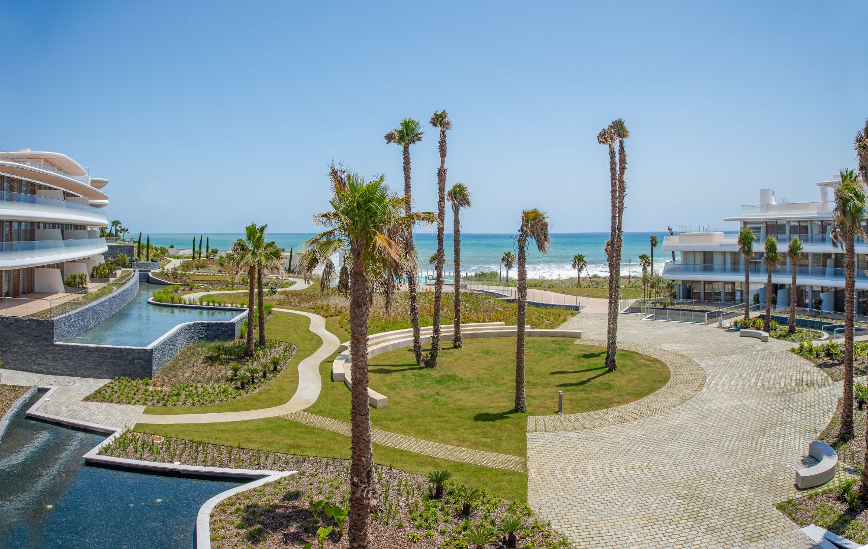 APPARTEMENTEN EN PENTHOUSES AAN HET STRAND - PROJECT THE EDGE - ESTEPONA foto 3