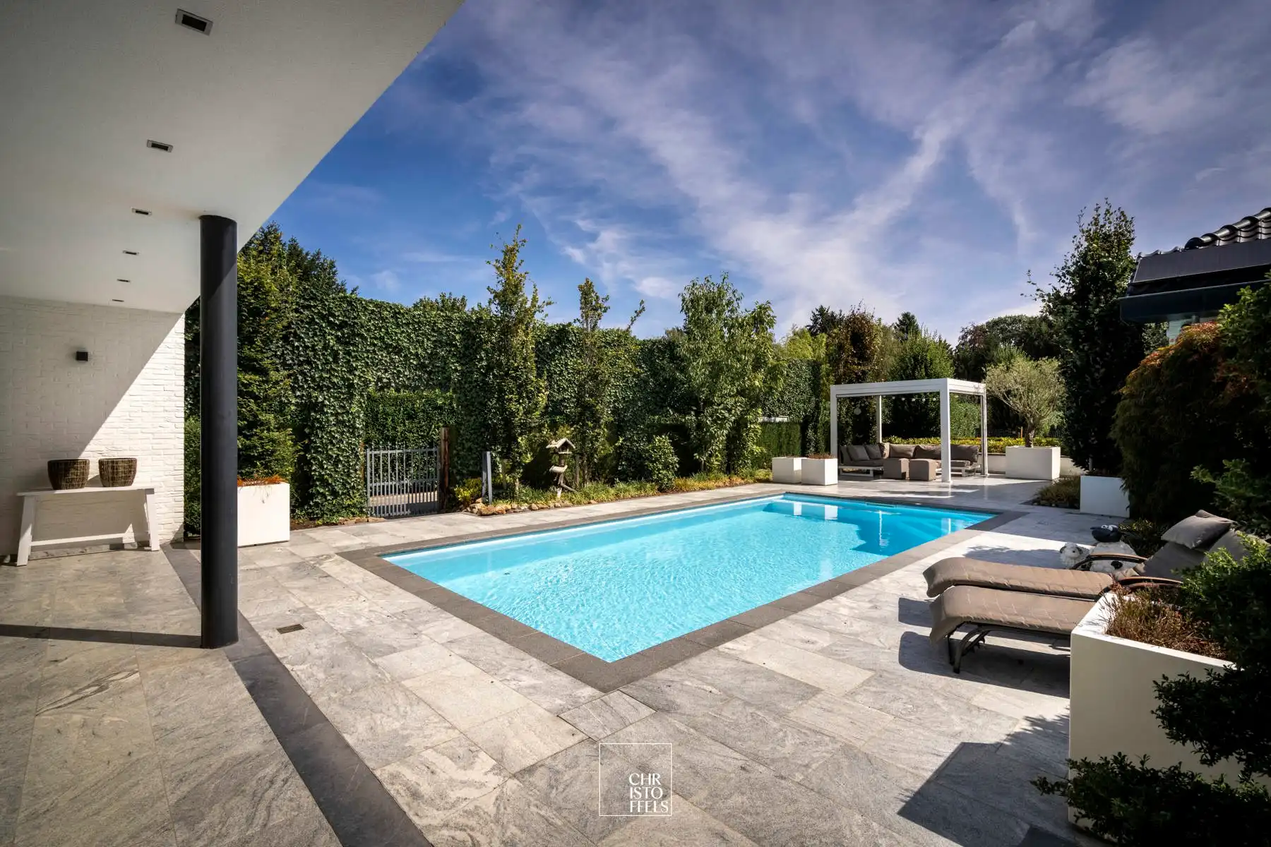 Exclusieve villa (511m²) met buitenzwembad, wellnessruimte en paardenaccommodatie in Lanaken foto 27