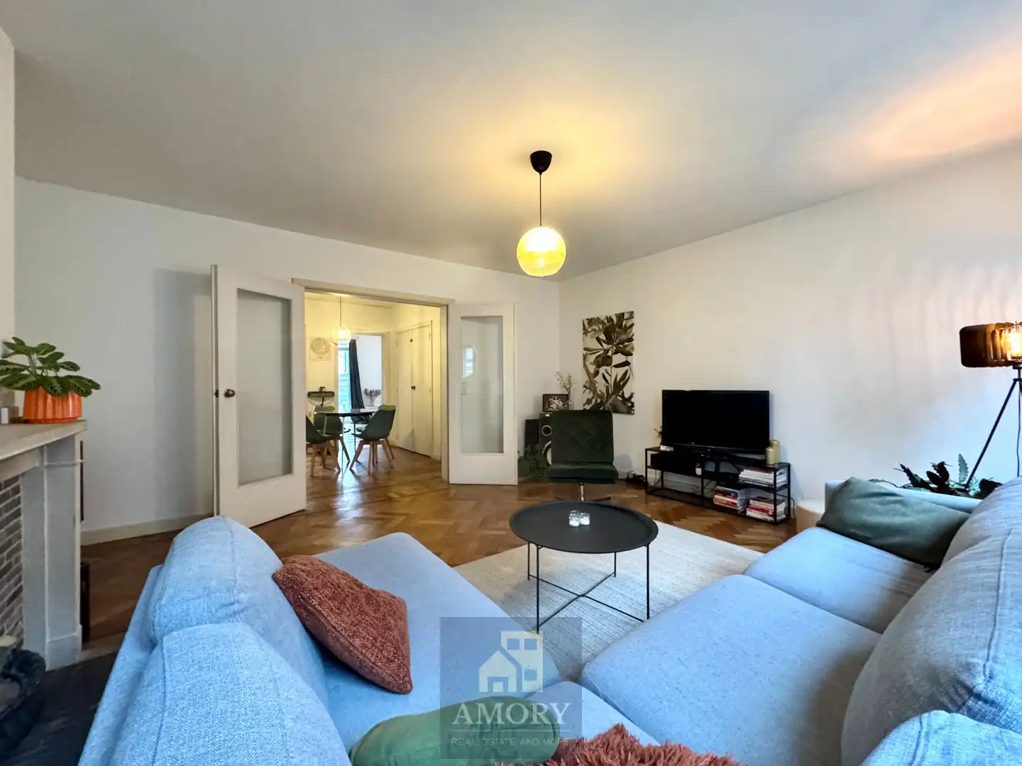 Ruim, charmant 2 slpk-app met terras nabij Gent St. Pieters + GARAGE foto 5