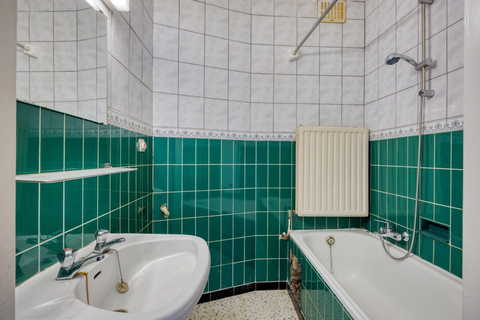 Ruim appartement met 3 slaapkamers en prachtig zicht over de stad foto 12