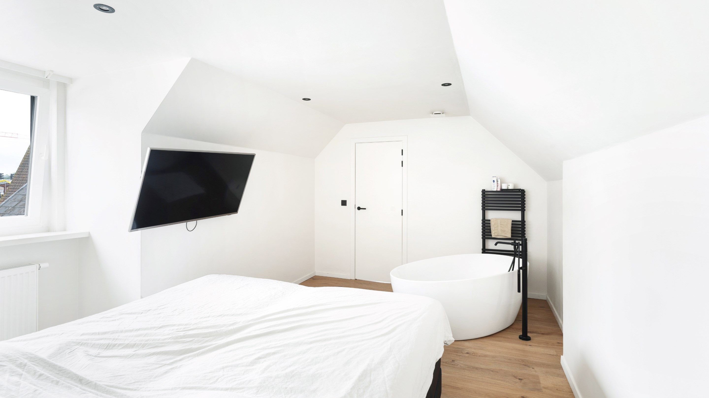 Residentieel gelegen alleenstaande villa te Knokke foto 13