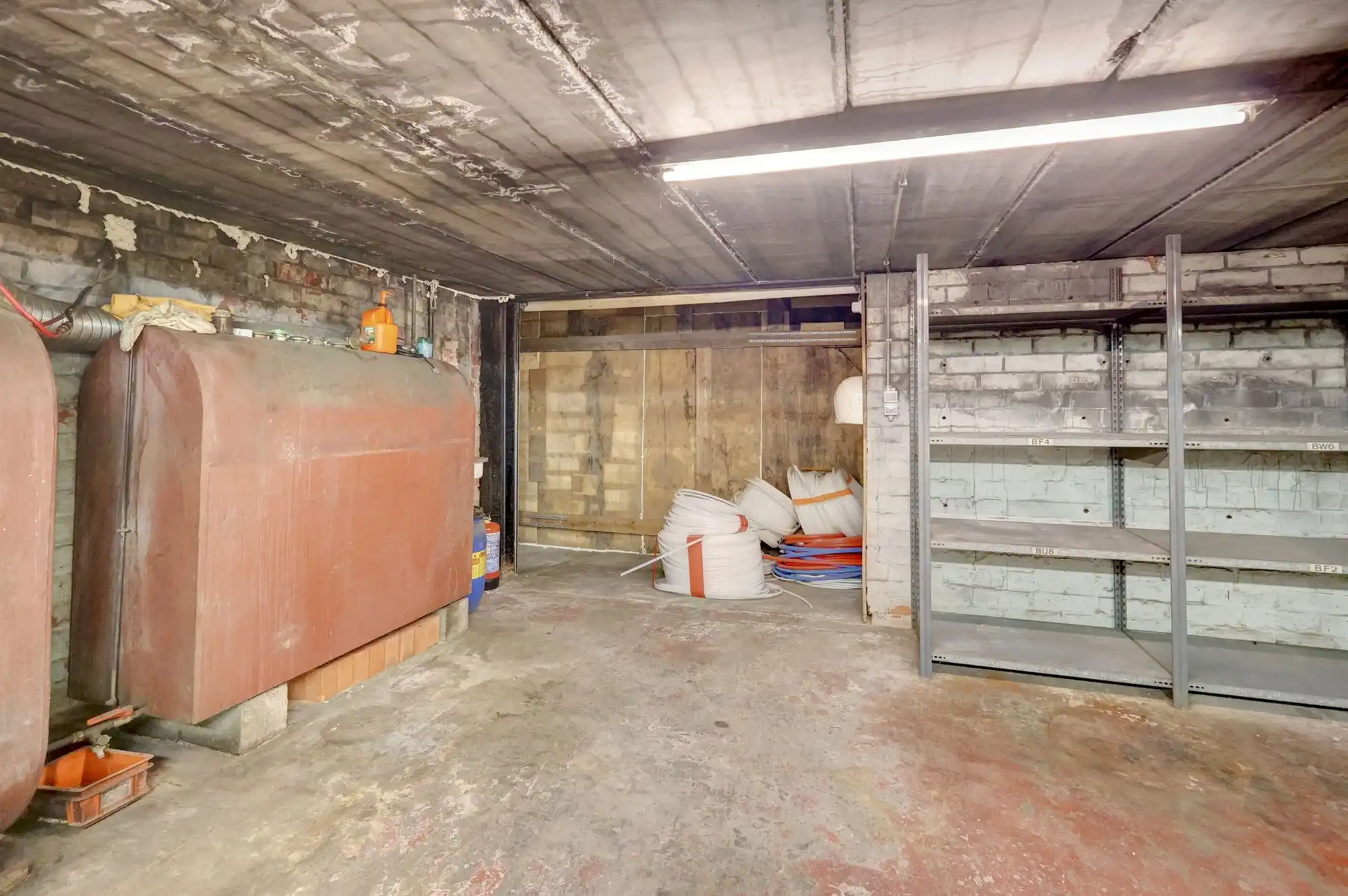 Opslagloods met polyvalente ruimte in Ranst foto 13