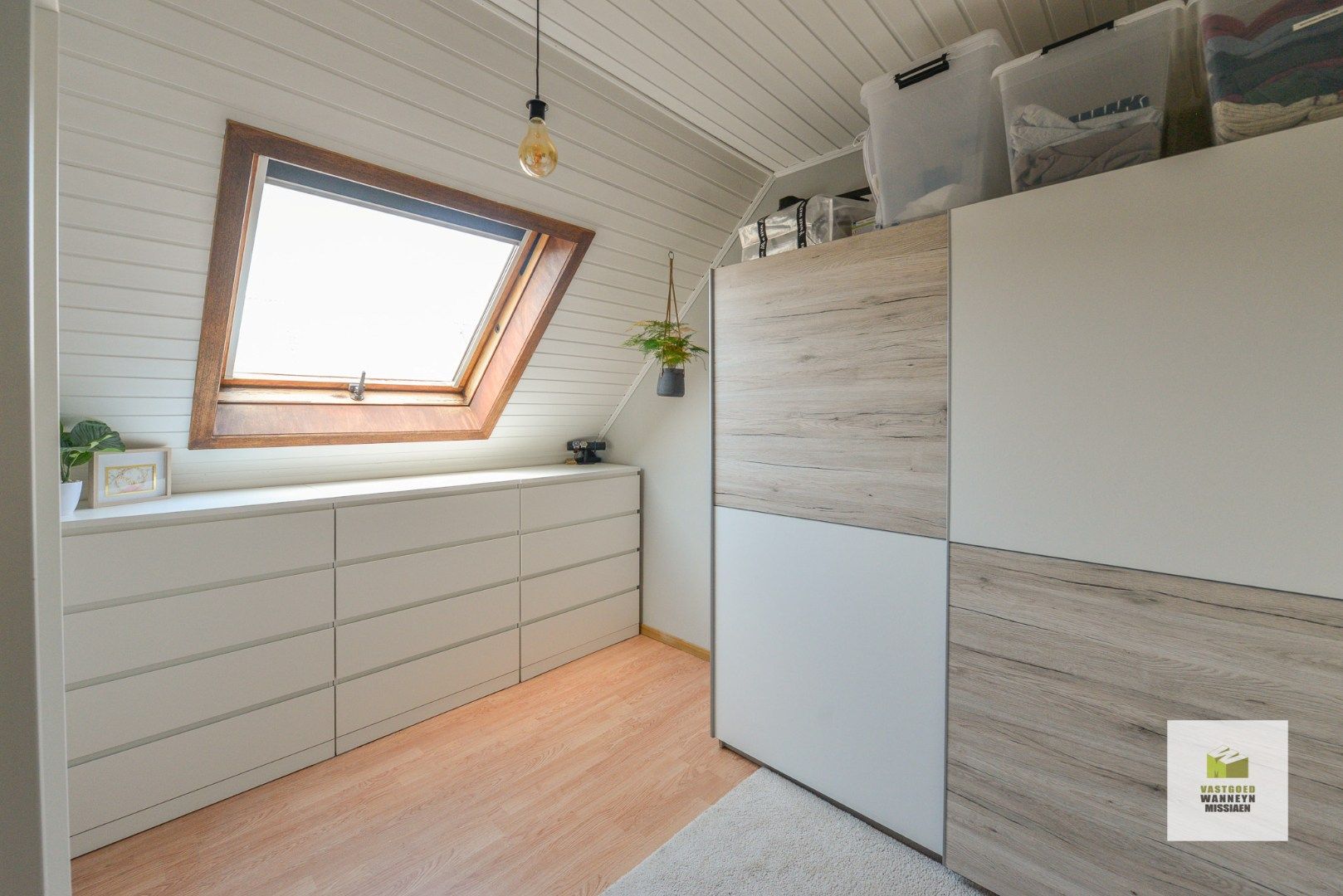 Instapklare hoekwoning met 3 slaapkamers op centrale en rustige ligging te Sint-Kruis foto 12
