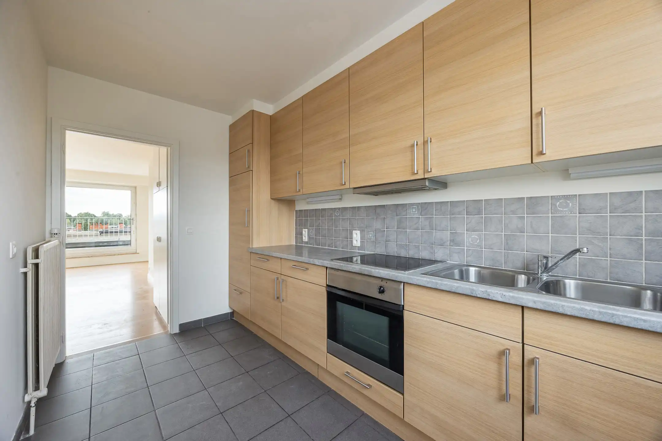 Volledig gerenoveerd appartement in een kleinschalig gebouw foto 9