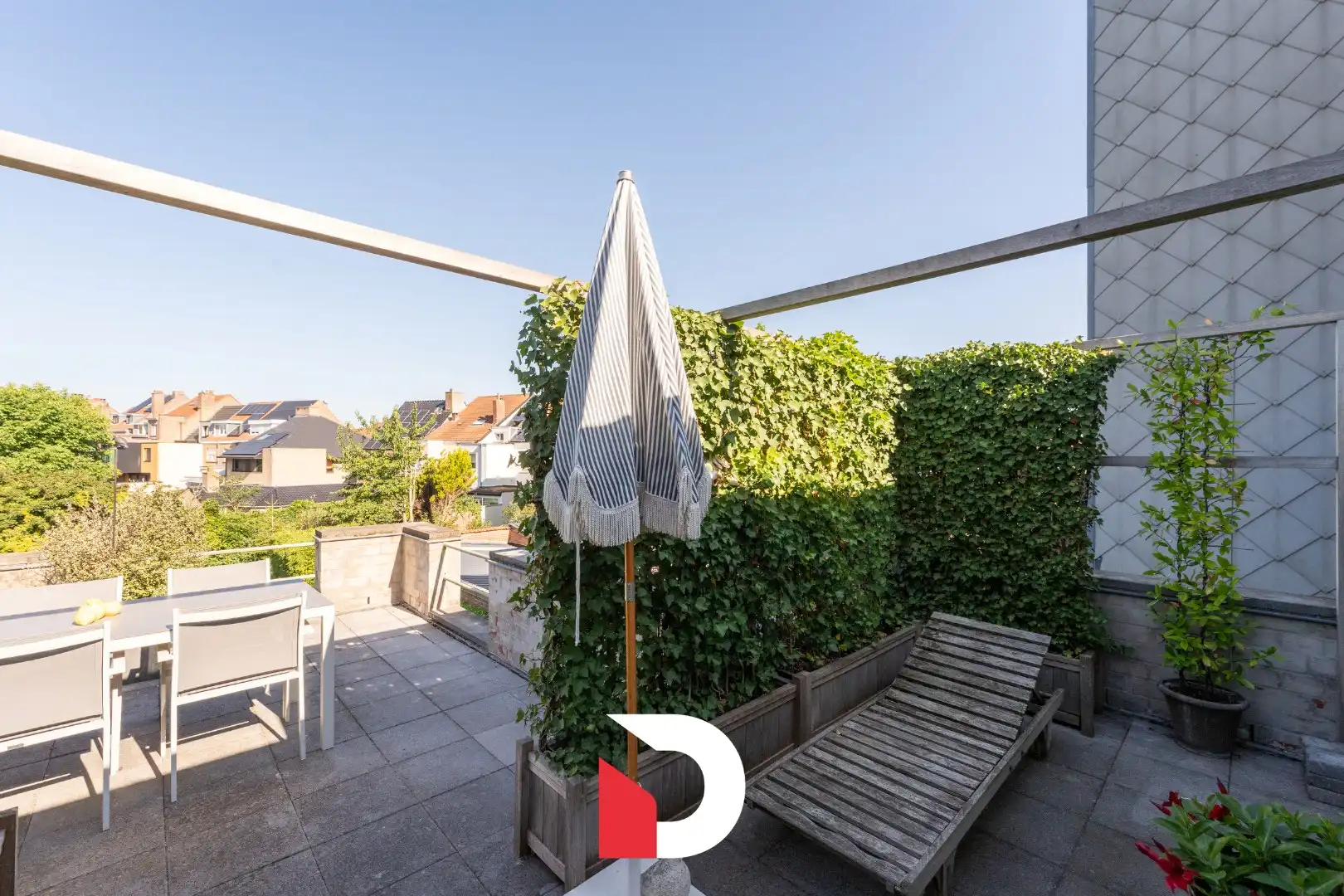 Handelswoning met veel potentieel op toplocatie in hartje Kristus-Koning (Brugge) foto 16