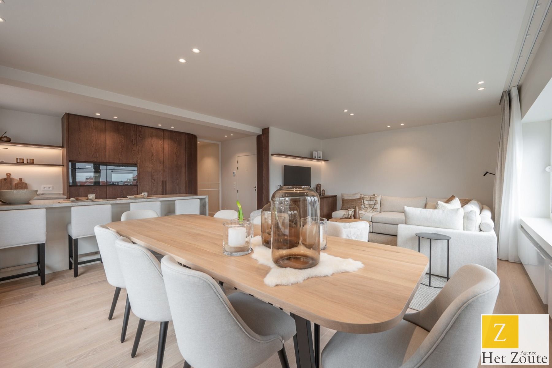 Instapklaar hoekappartement inclusief meubels op toplocatie foto 10