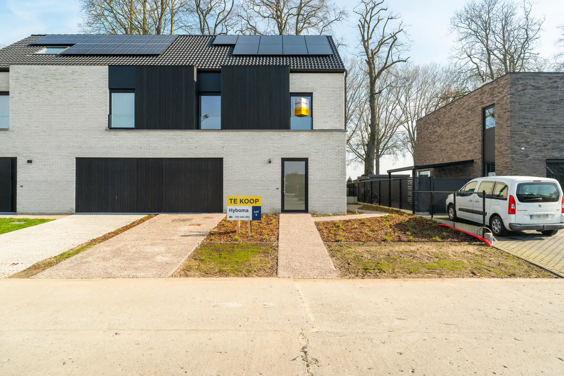 Moderne, halfopen woning foto 11