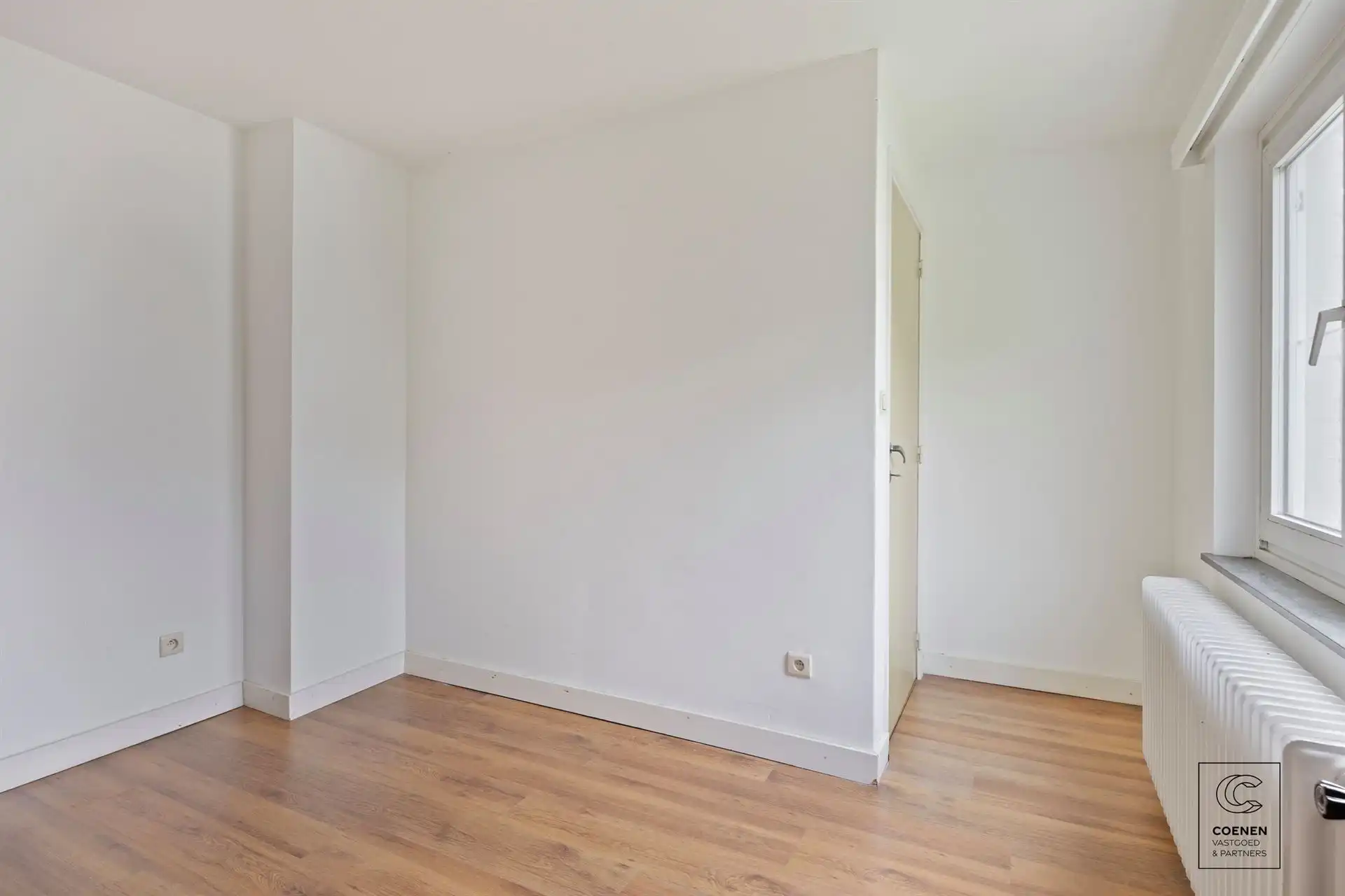 Grondig te renoveren woning op een schitterende locatie! foto 13