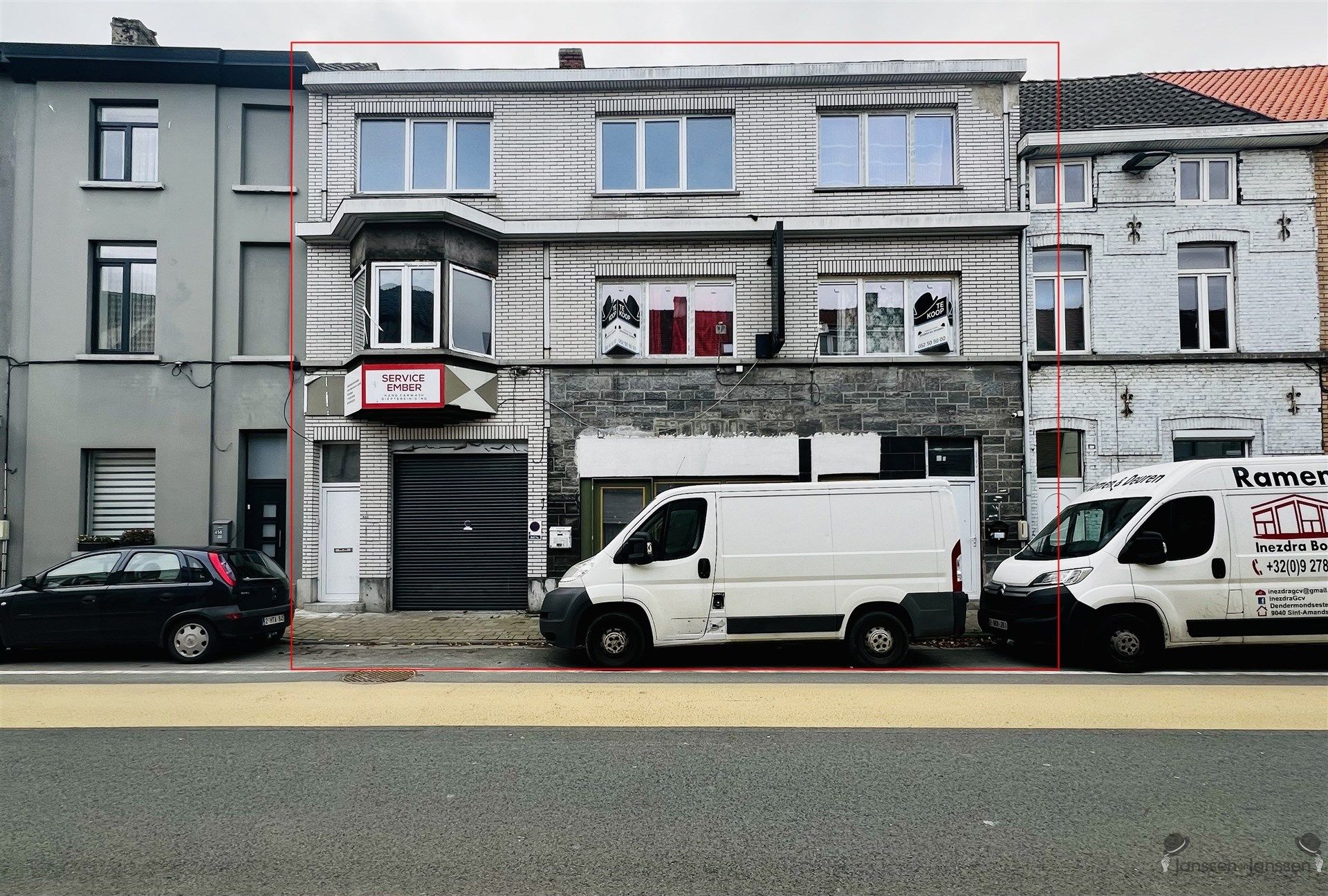 Opbrengsteigendom foto {{pictureIndex}}