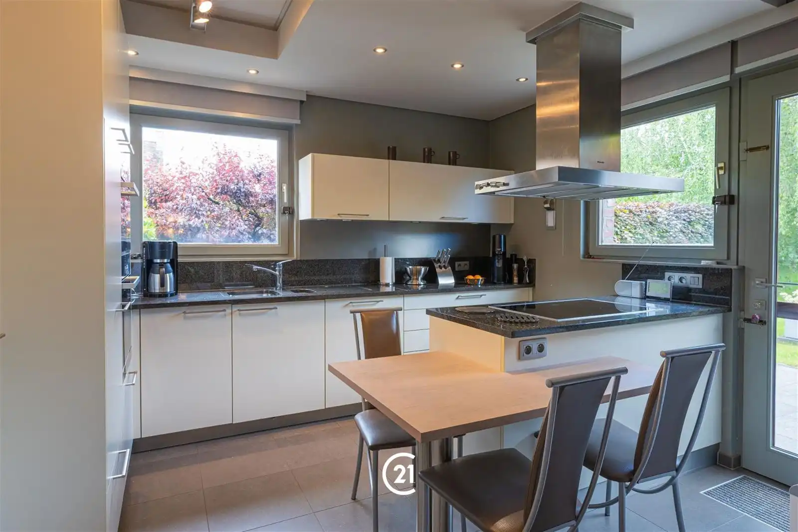 Ruime gezinswoning met tuin en garage op 9are33 foto 12