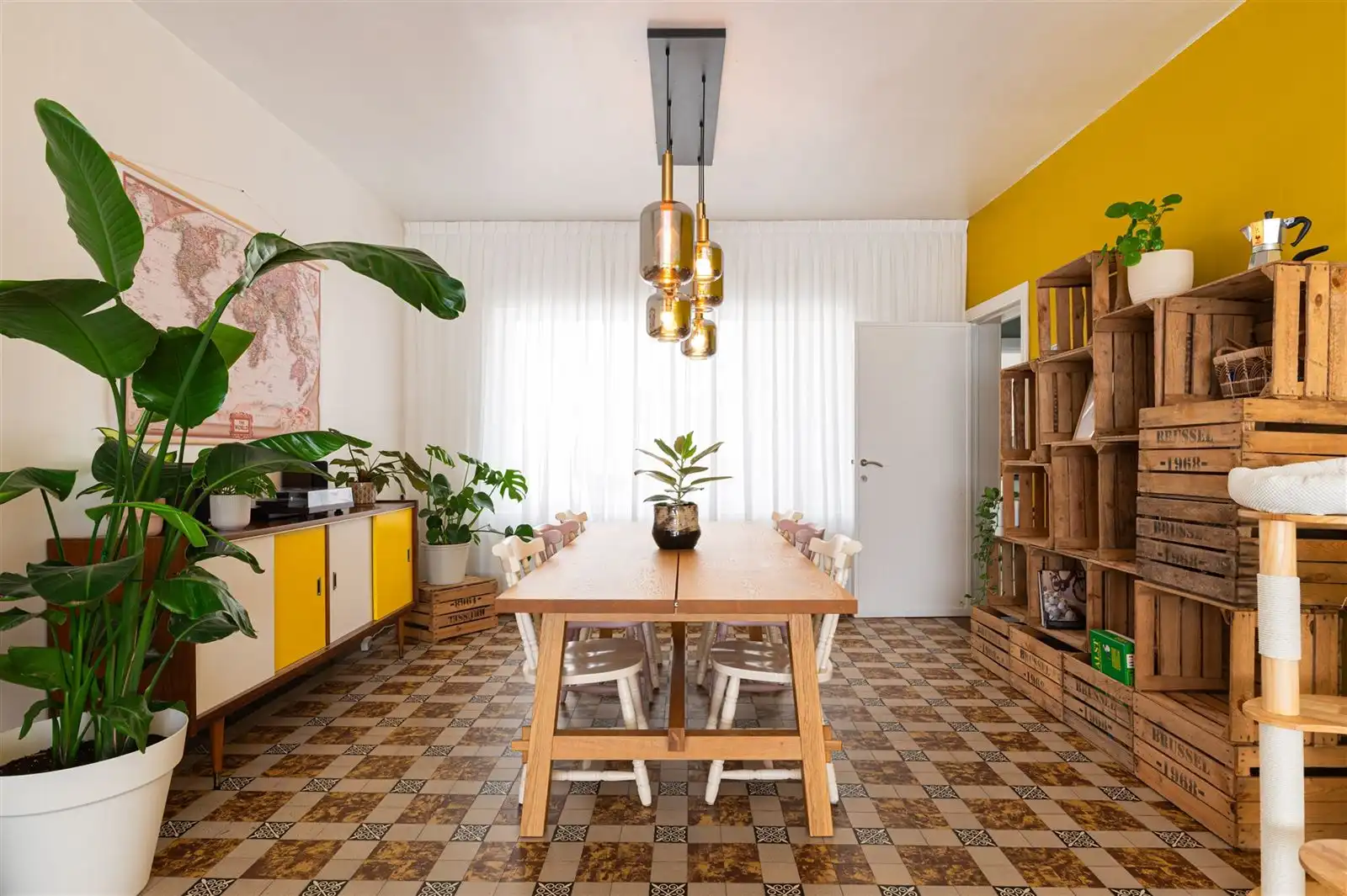 Ruime gezinswoning met grote tuin in Denderhoutem! foto 4