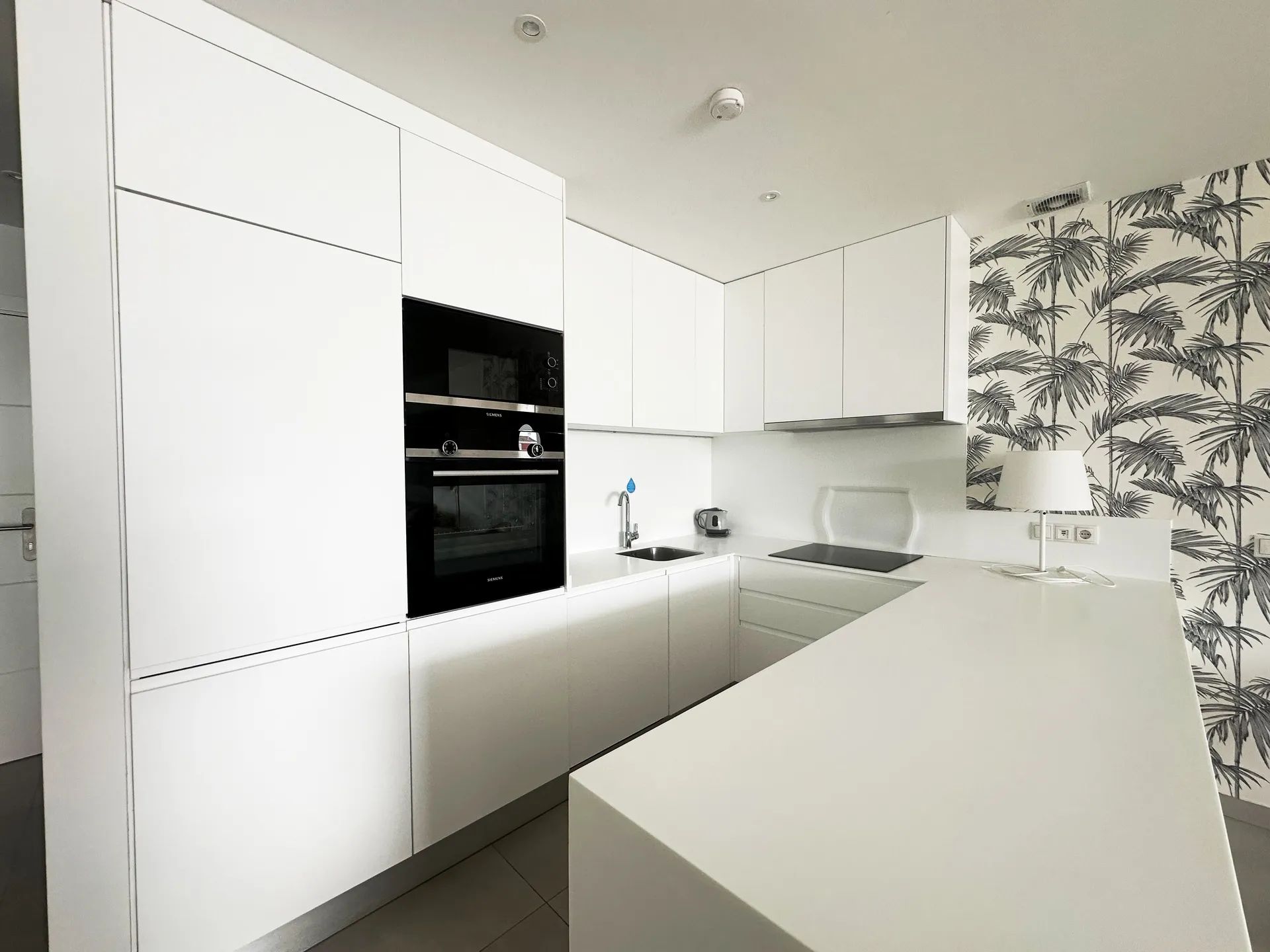 Modern appartement op toplocatie in Estepona - luxe wonen nabij alle faciliteiten foto 4