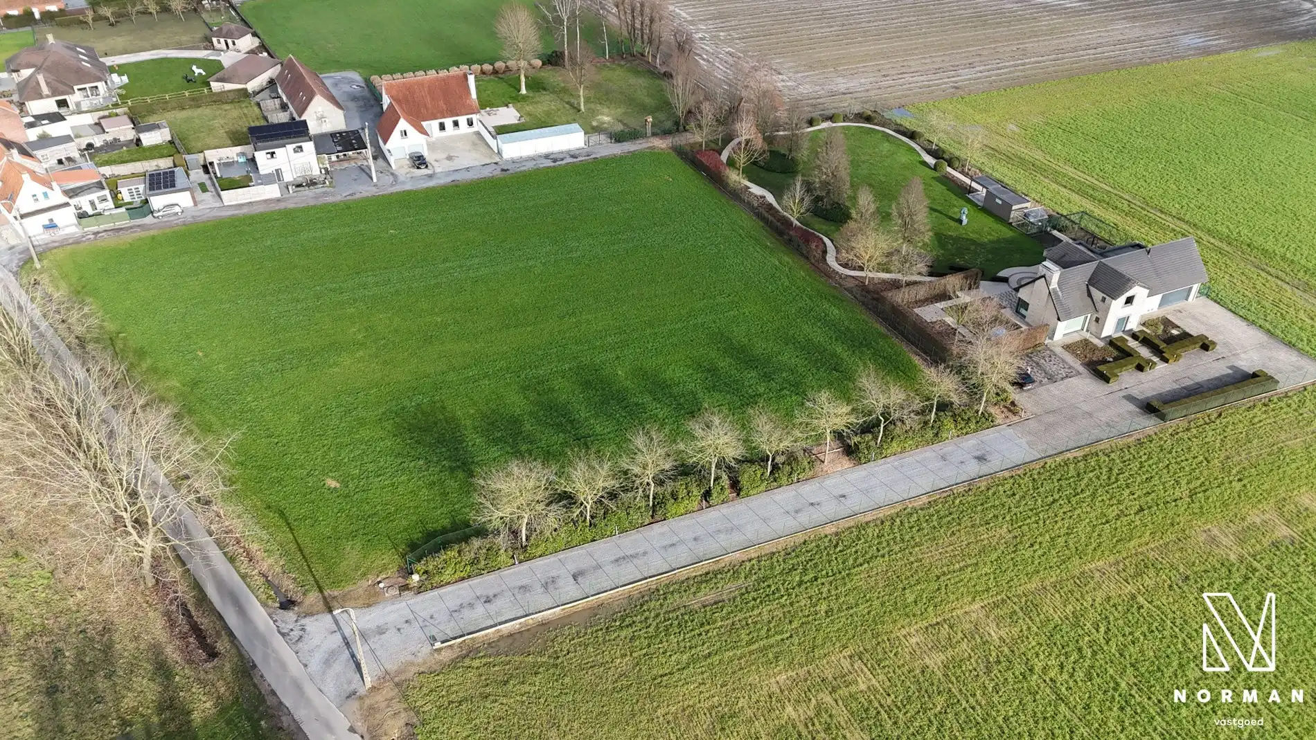 Prachtig domein met luxueuze instapklare villa, grote tuin en landbouwgrond in Hulste foto 46