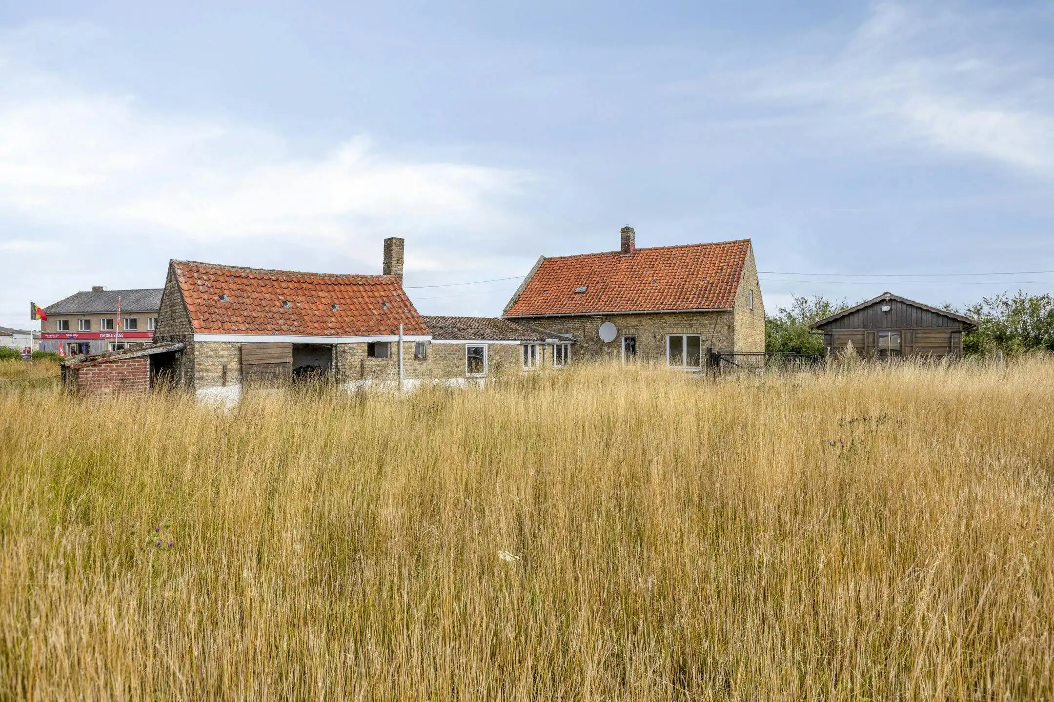 Te renoveren/af te breken woning te Leisele (Alveringem). foto 15