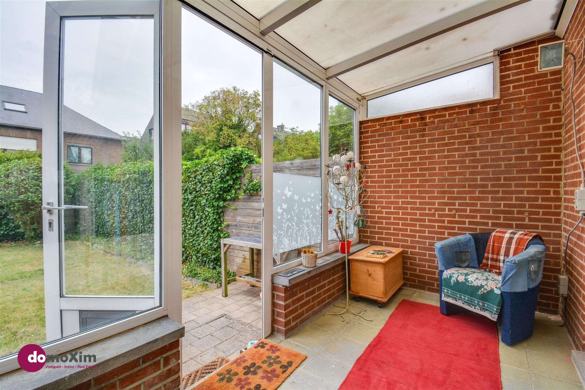 Ruime gezinswoning met centrale en rustige ligging in een residentiële villawijk foto 11