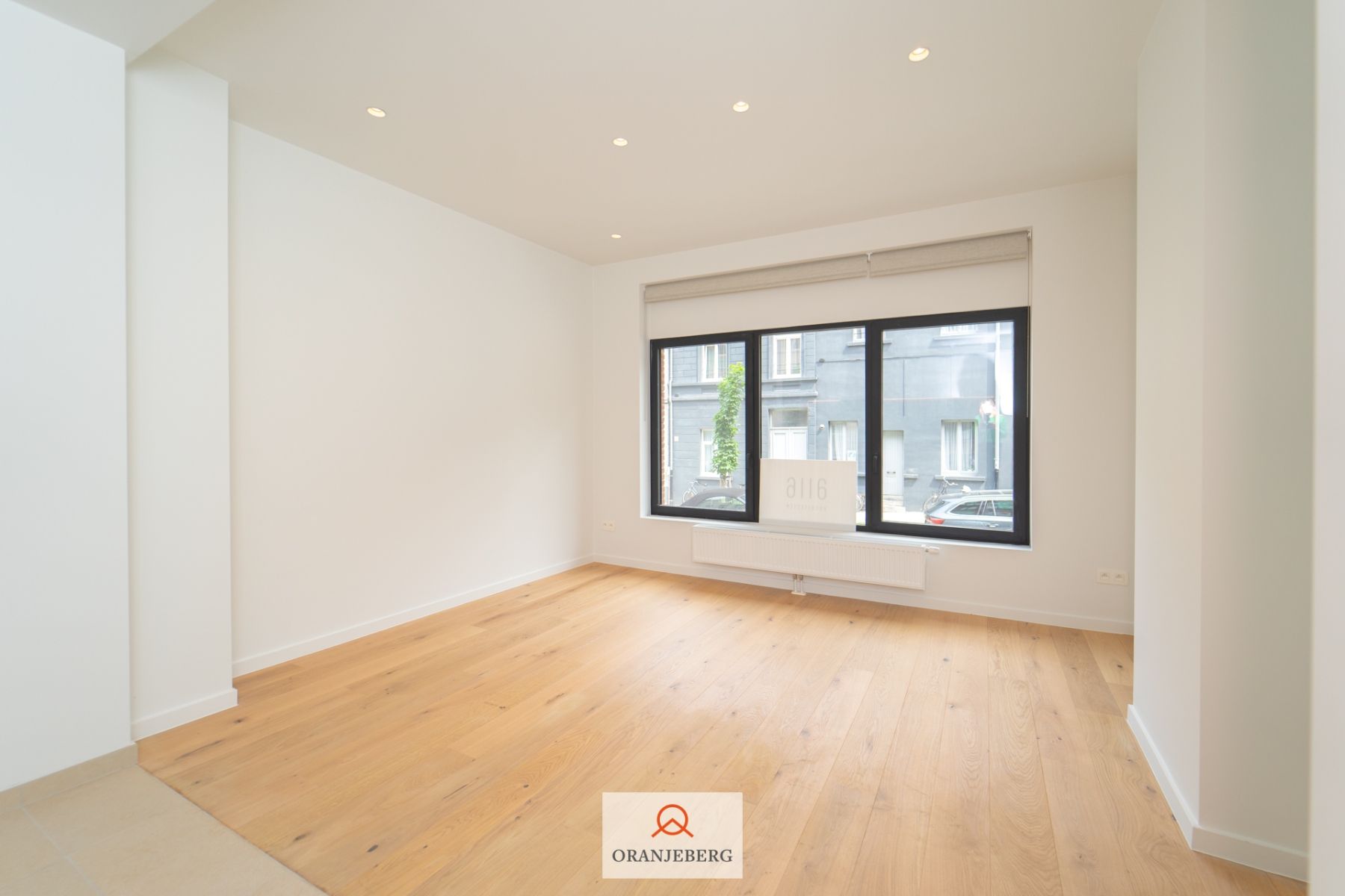 Gerenoveerd ruim duplex appartement met 2 slpk's foto 12