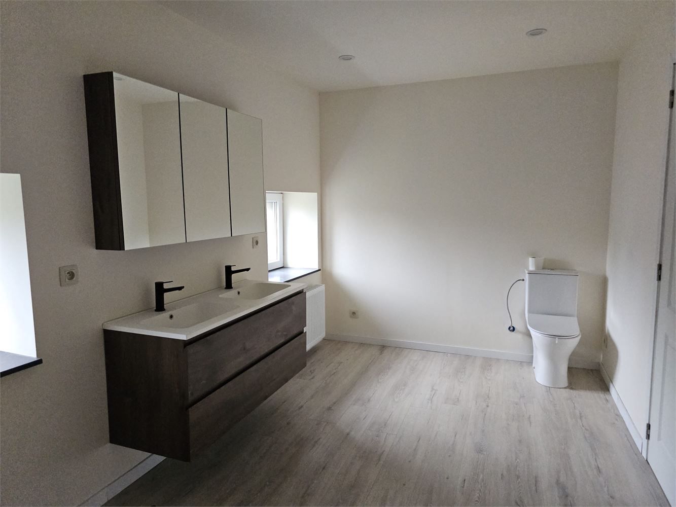 Authentieke woning met binnentuin en bijgebouw foto 18