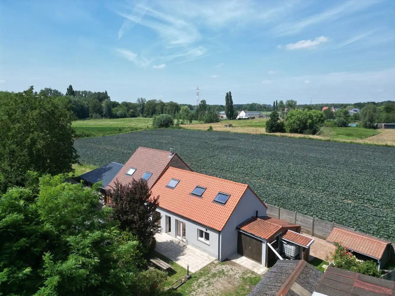 Charmant landelijk wonen op een perceel van maar liefst 2.553 m² foto 3