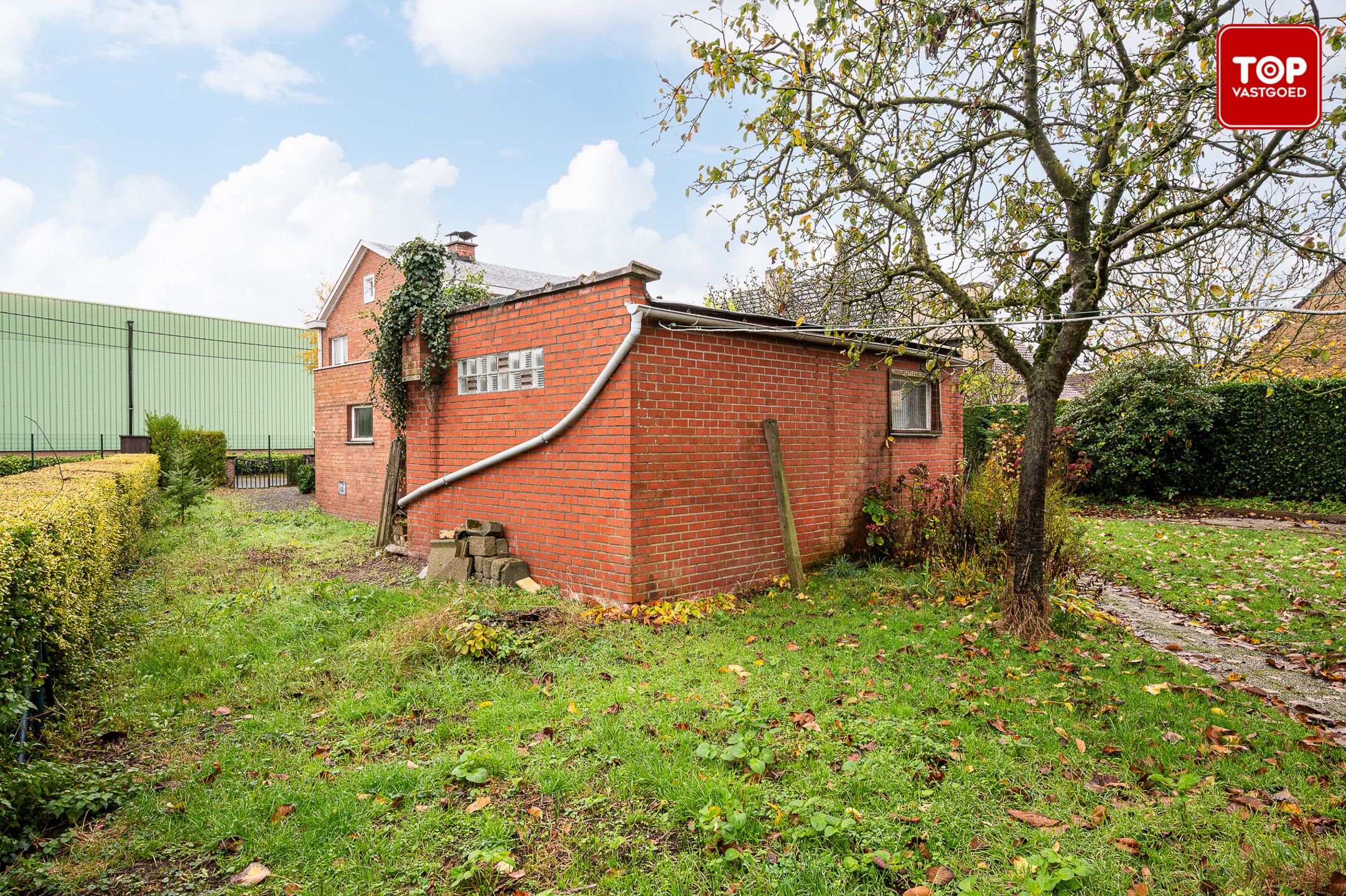 Renovatieproject met zeer veel potentieel foto 22