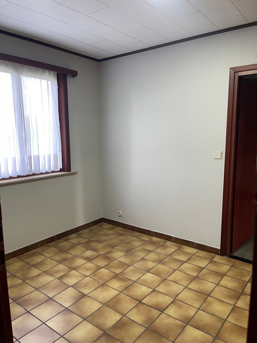 Charmante woning met tuin en veranda te Sint-Kruis-Winkel foto 9