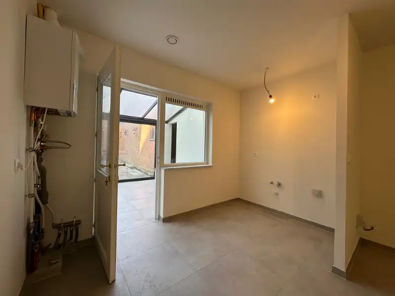 Handelspand in hartje Houthalen foto 3