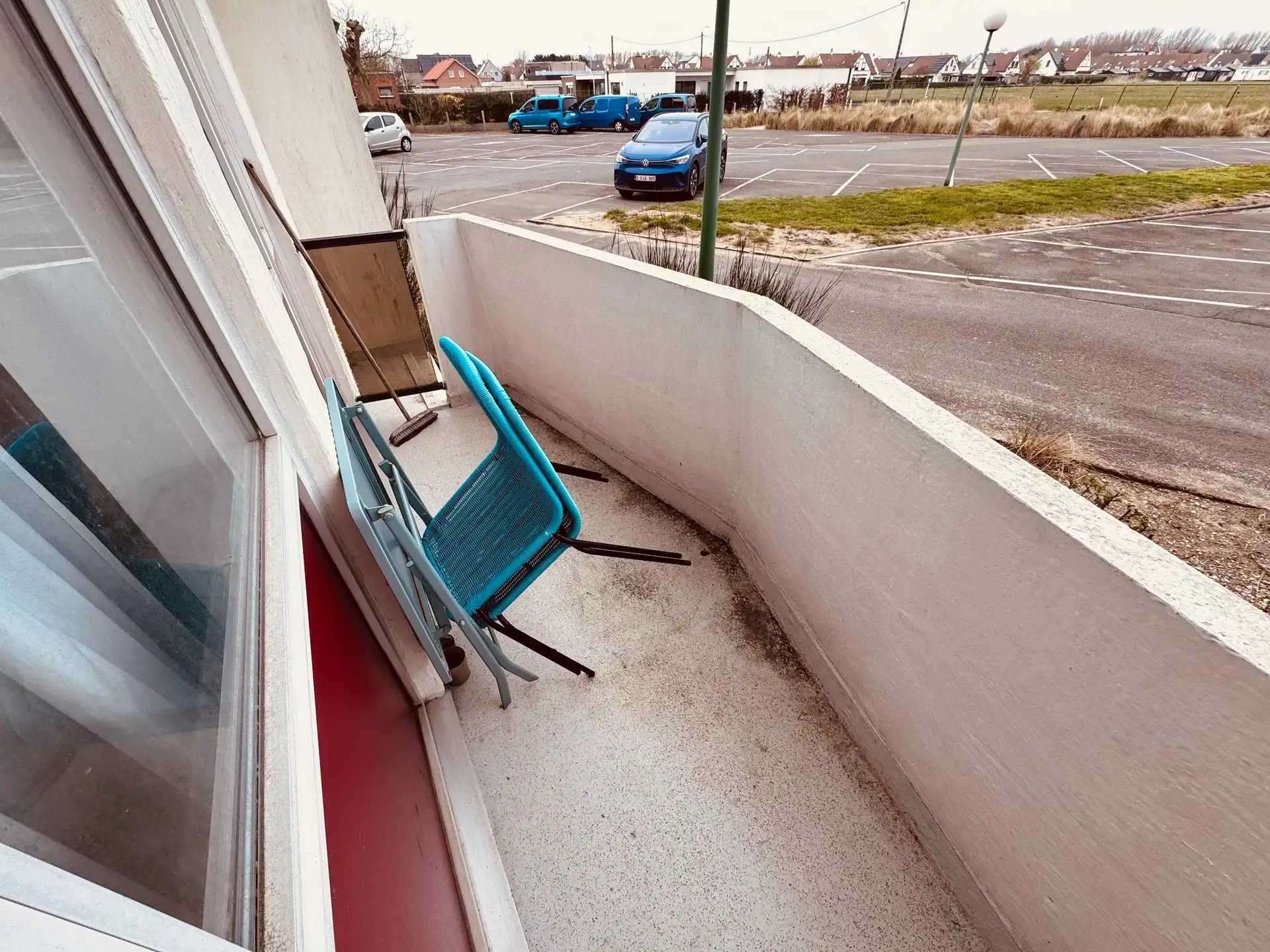 Gezellige bemeubelde studio met terras in Park Atlantis – De Haan. foto 8