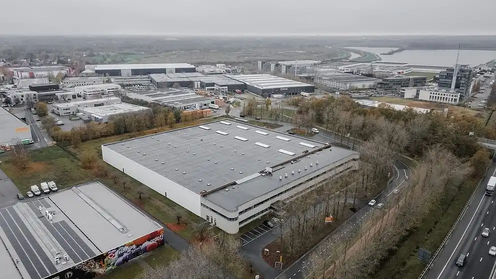 Logistiek bedrijfspand te huur nabij E19 in Mechelen-Noord foto 2