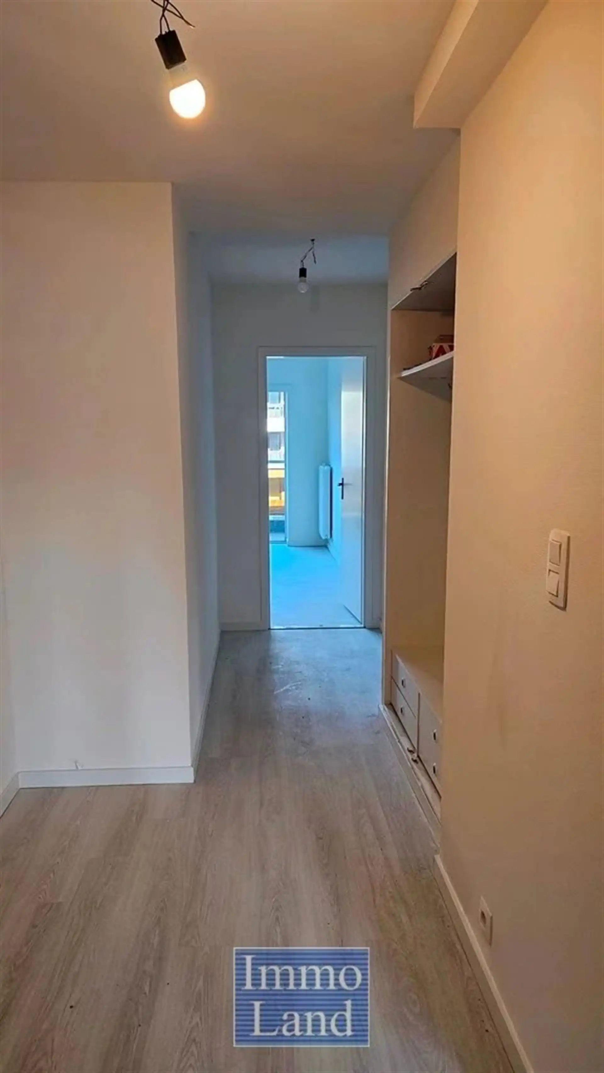 Modern appartement met 2 terrassen gelegen met aan het Sint Katarinaplein. (Meer info op www.immoland.com)  foto 12