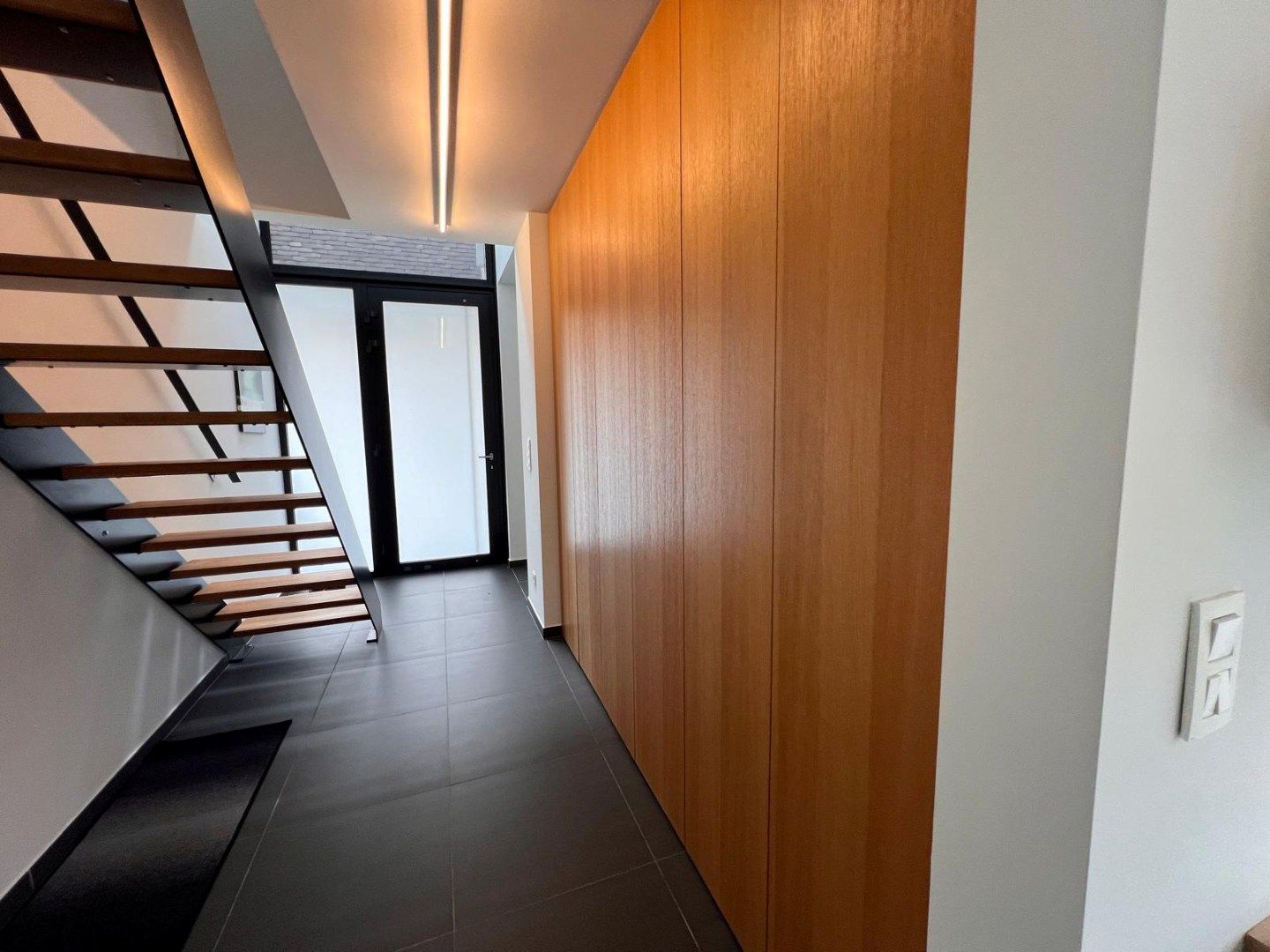 Volledig gemeubelde woning met all-in-service - ideaal voor expats foto 13