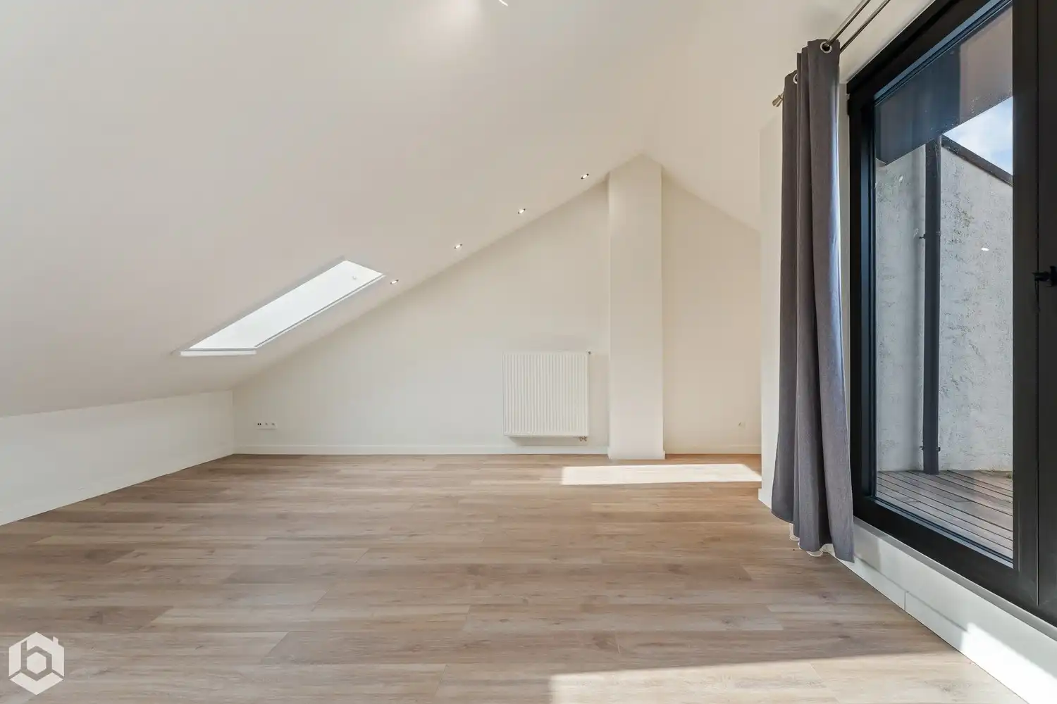 Gerenoveerd herenhuis met 4 slpkrs, 2 badkamers en stadstuin vlakbij Park Spoor Noord foto 16