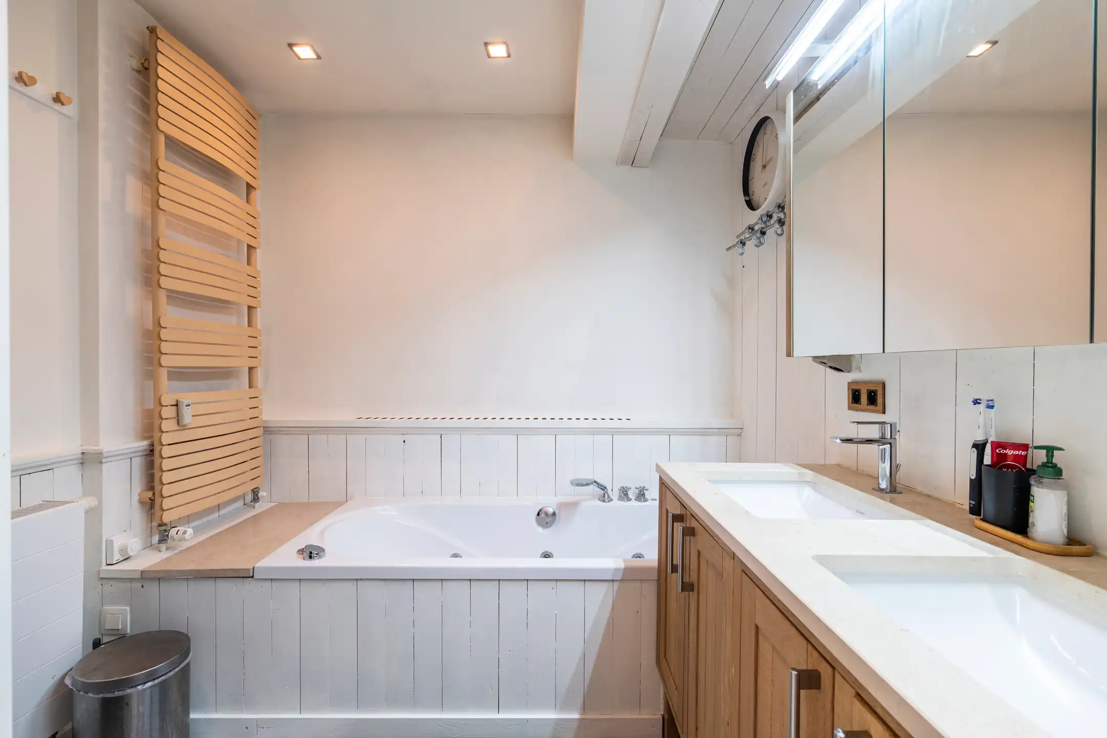 Stijlvol hoekappartement met terras in Park Elyseum foto 16