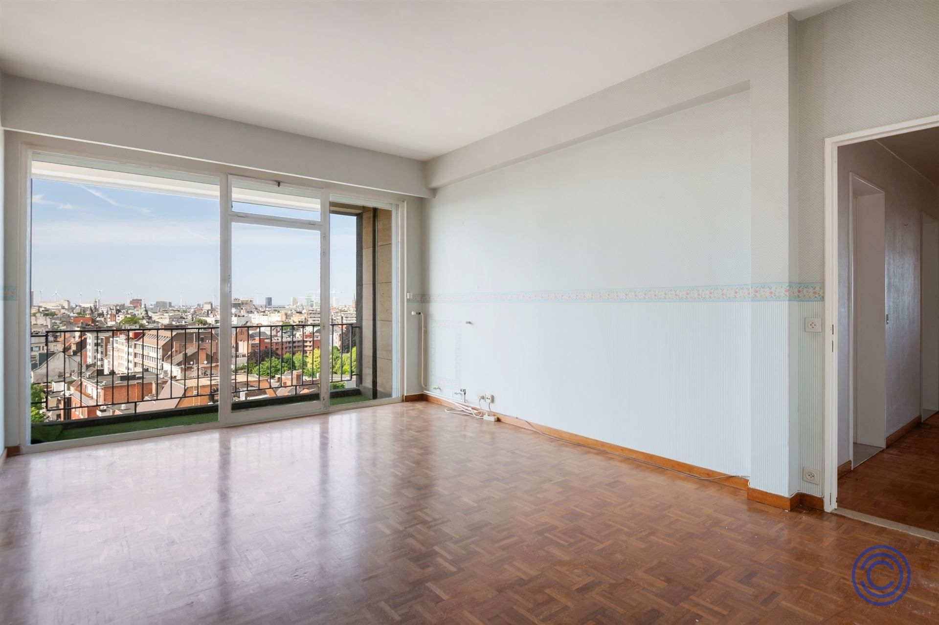 Ruim 3-slpk appartement ca. 138m² + 2 terrassen met prachtig uitzicht foto 4