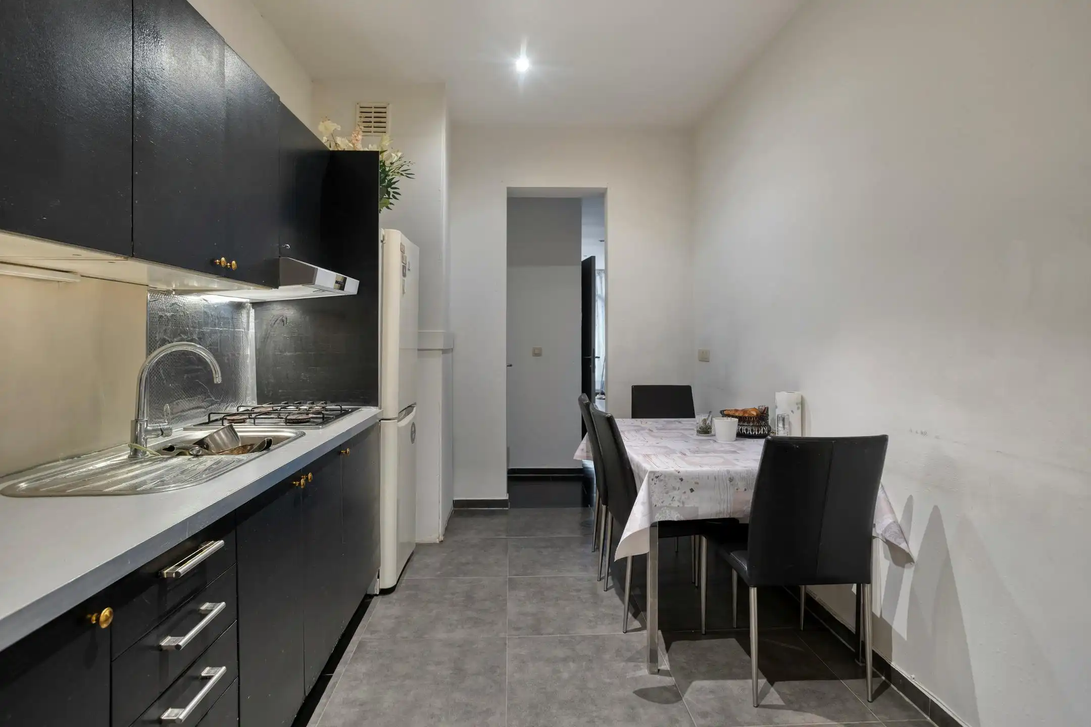 Huis van ca. 220 m² te koop in Borgerhout foto 4