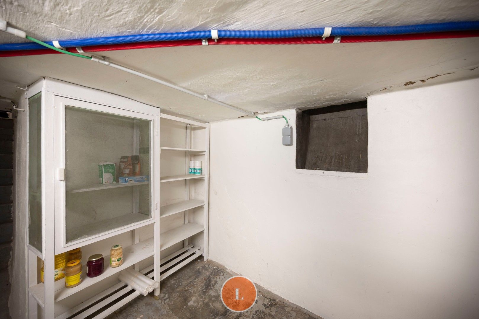 Te koop ruime halfopen woning met 4 slaapkamers en uitweg te Sint-Eloois-Winkel. foto 21